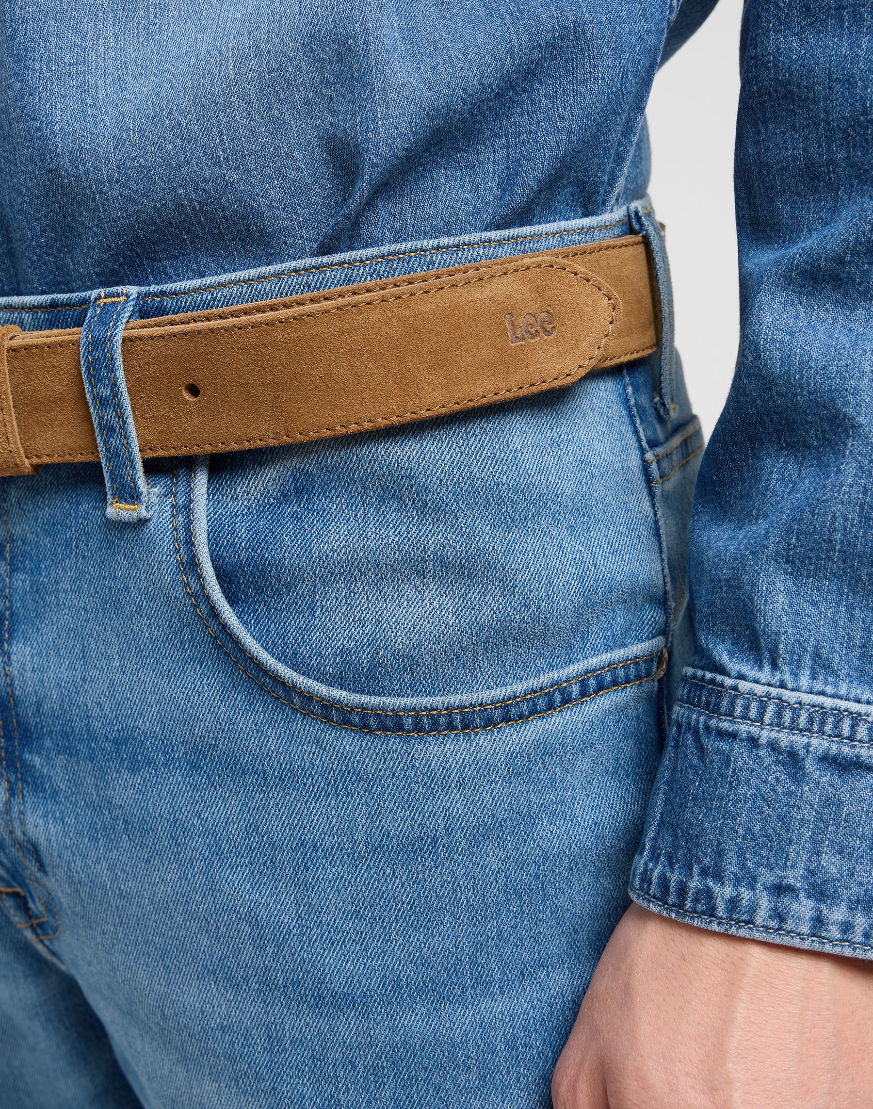 Suede Belt in Khaki Belt Lee
