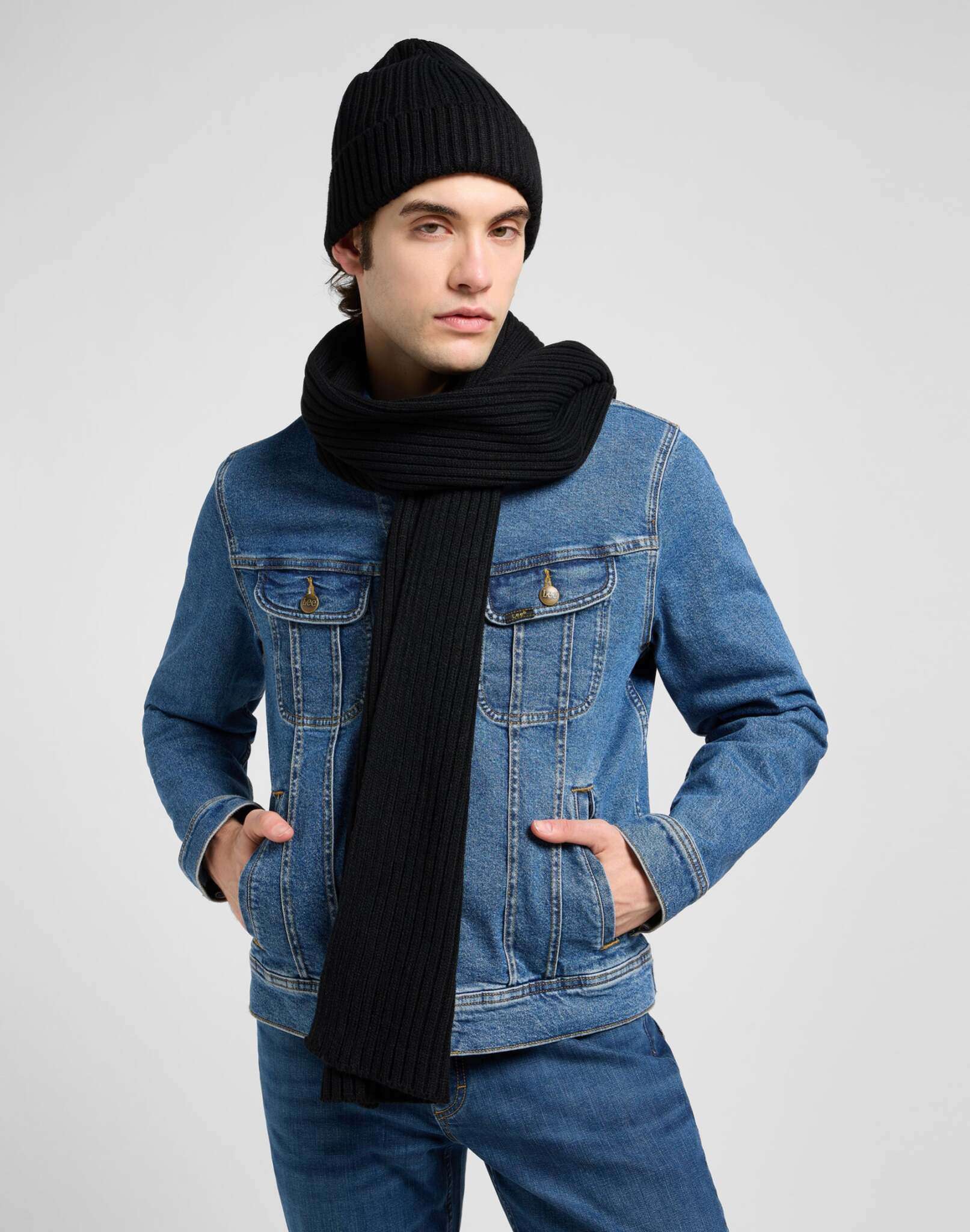 Xmas Pack in Black Scarves Lee