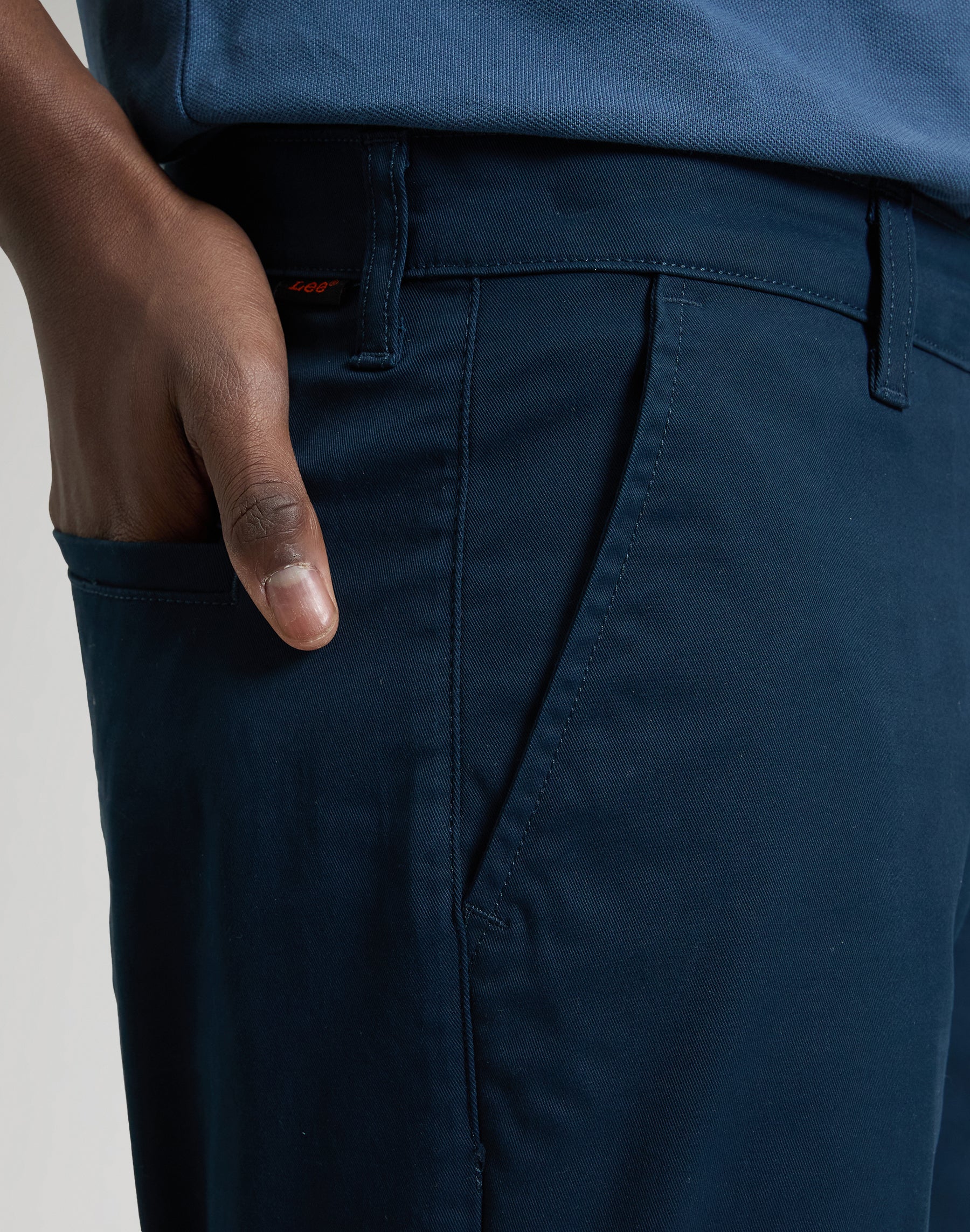 Regular chino shorts in rivet navy shorts Lee