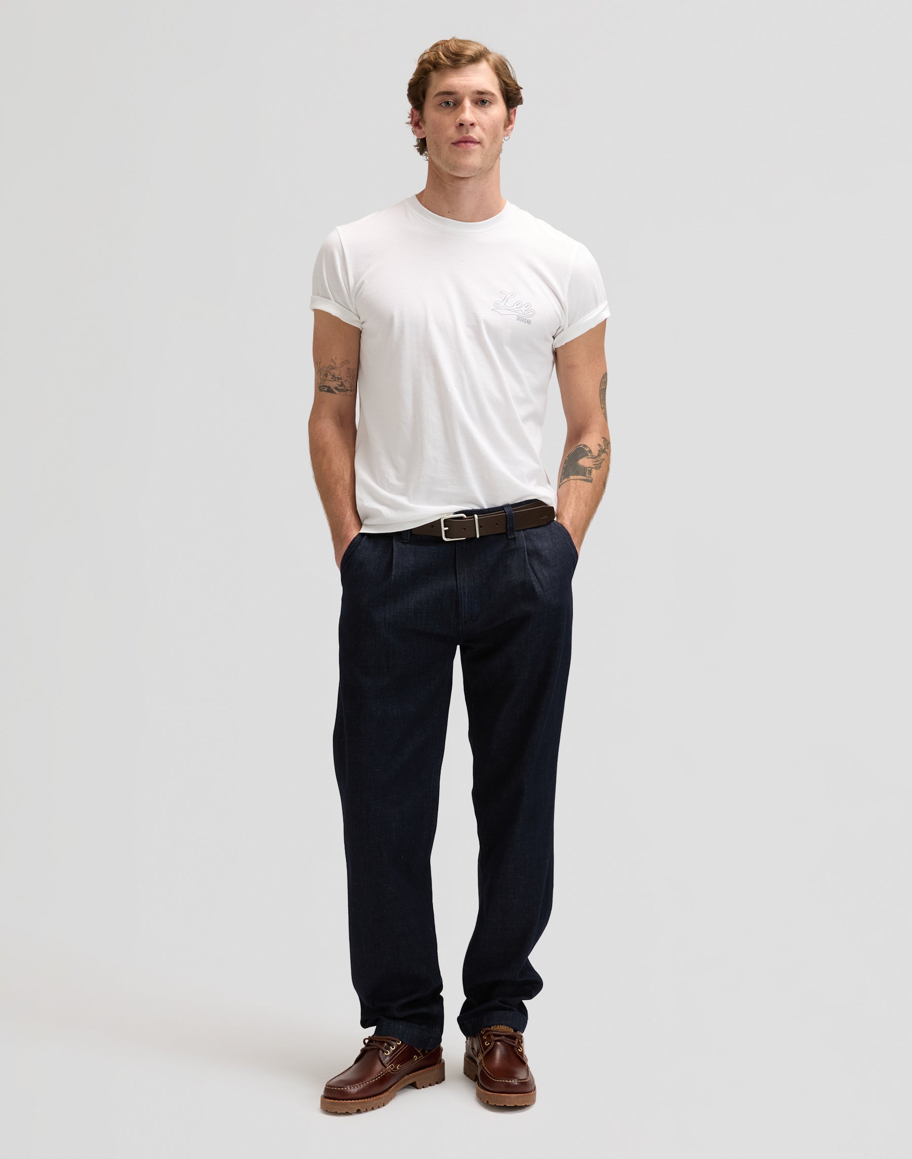 Pleated chino in rinse