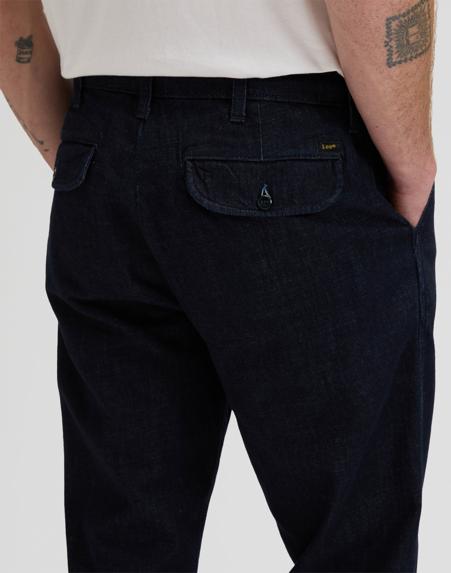 Pleated chino in rinse