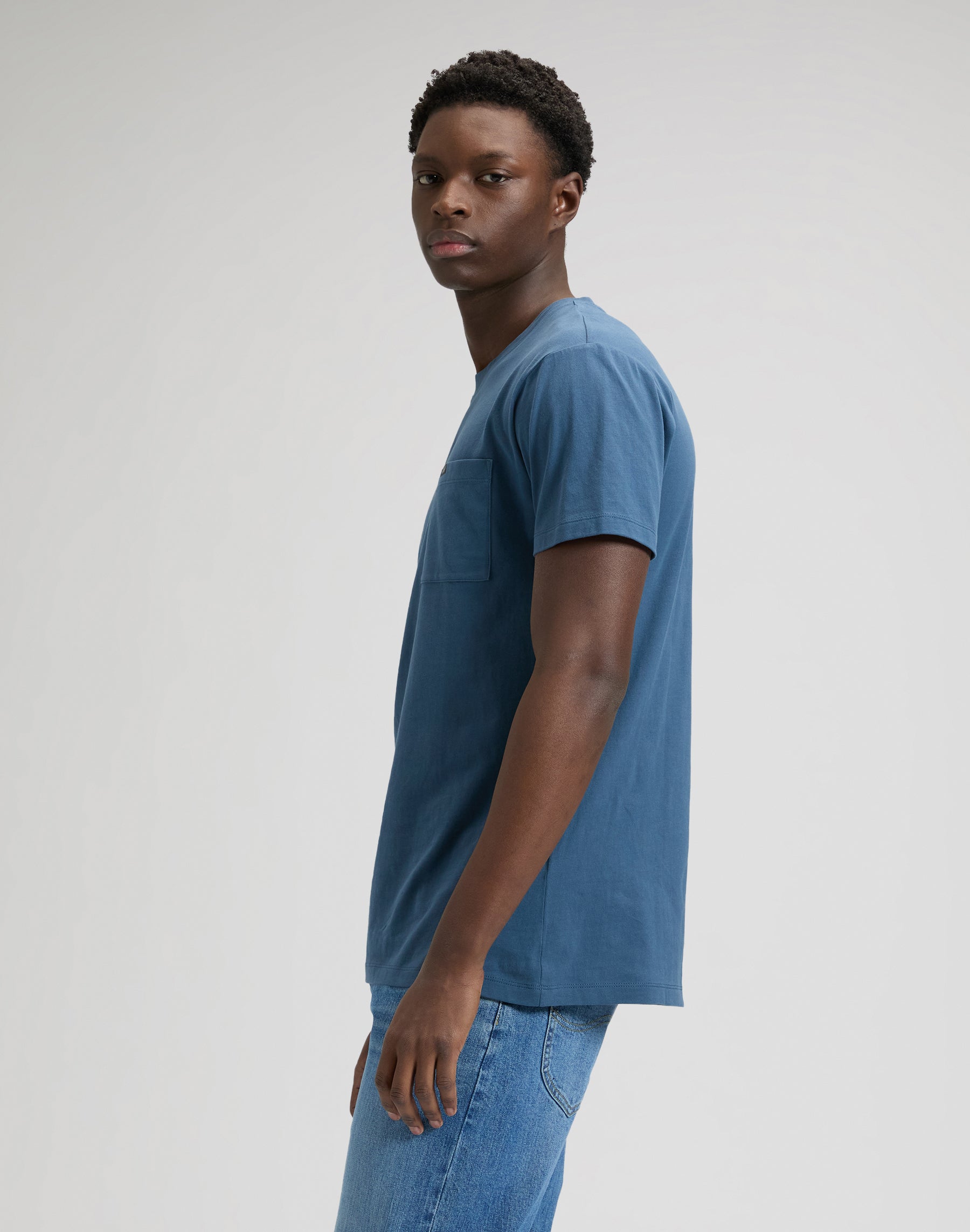 Ultimate Pocket Tee in Academy Blue