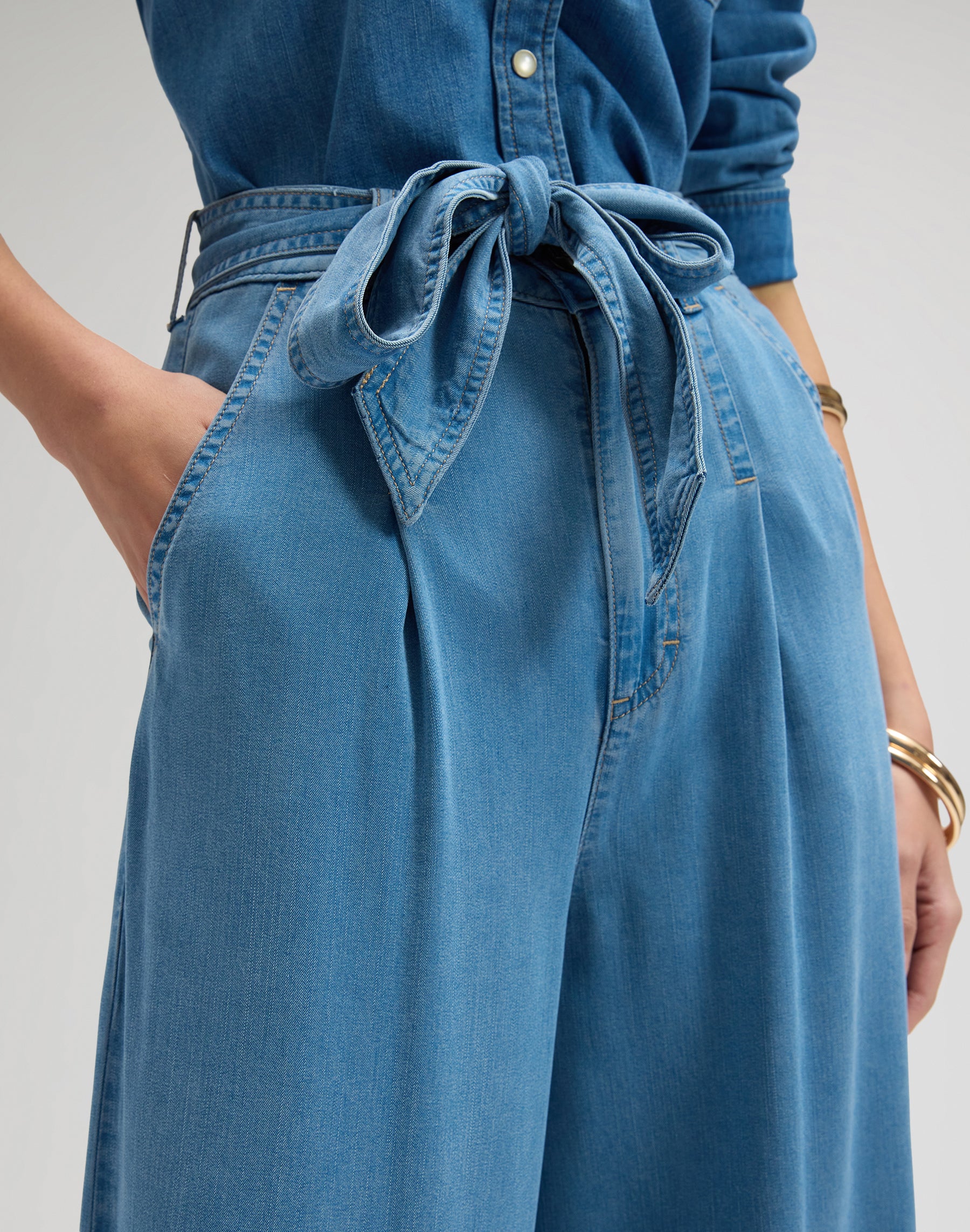 Pleated Wide Leg in Ice Storm Pants Lee