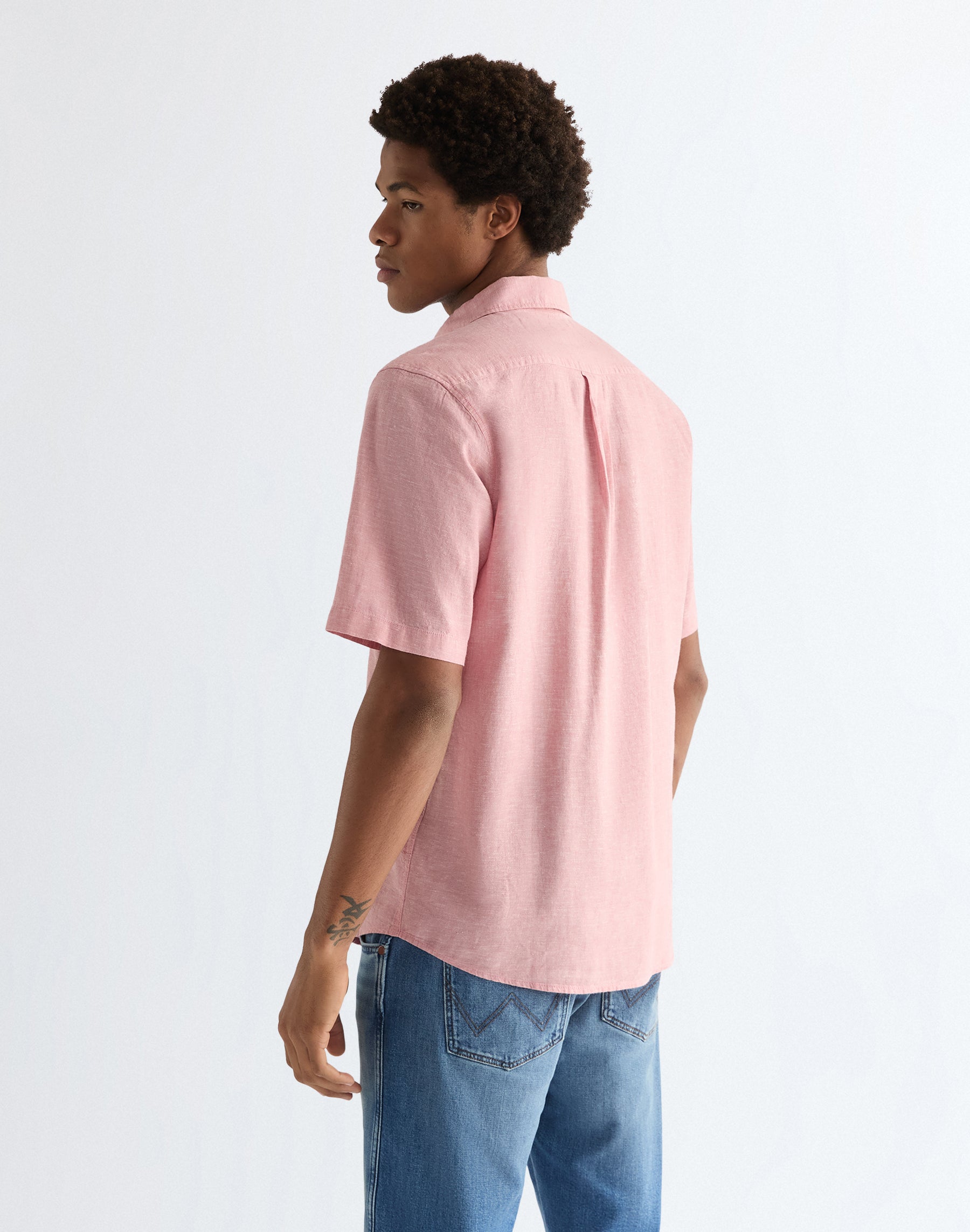 Short-sleeved 1-pocket shirt in dusty rose Shirts Wrangler