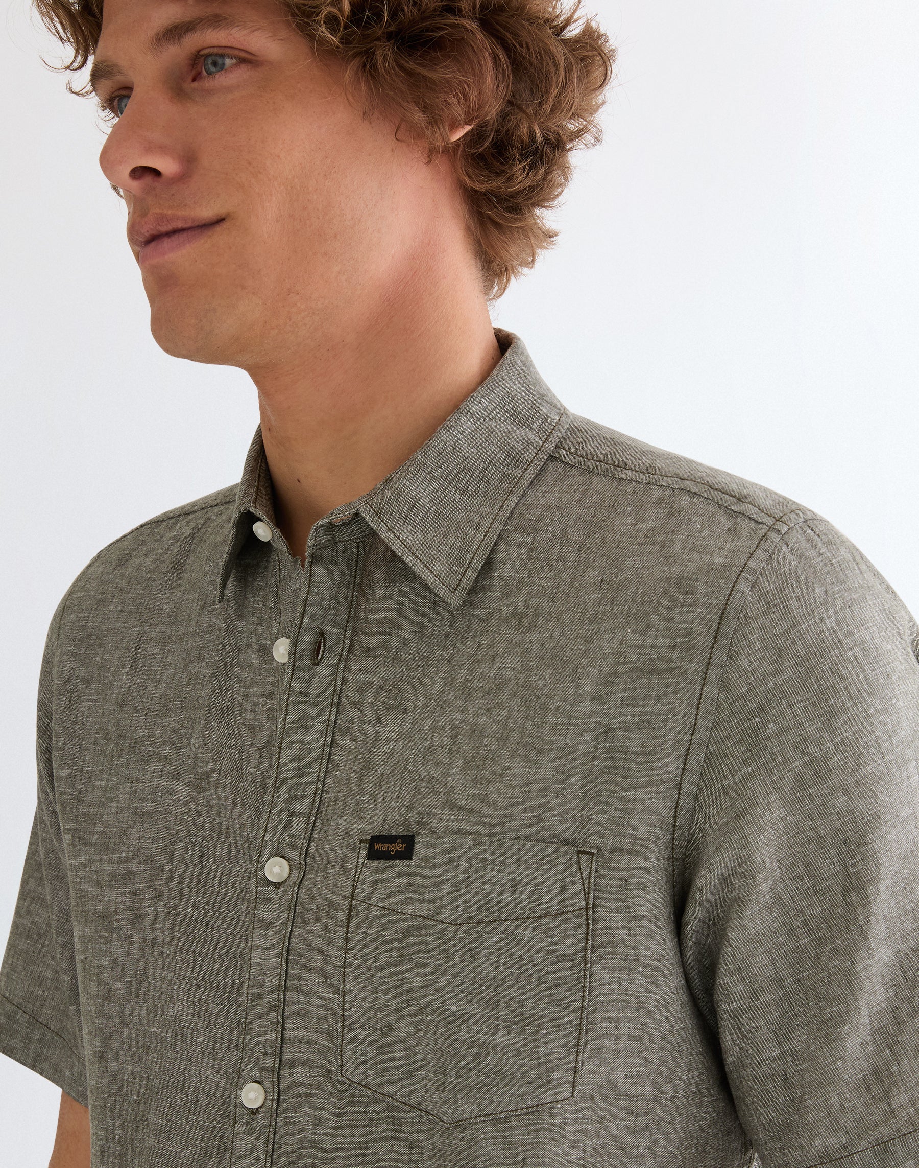 Short-sleeved 1-pocket shirt in Deep Depths Shirts Wrangler