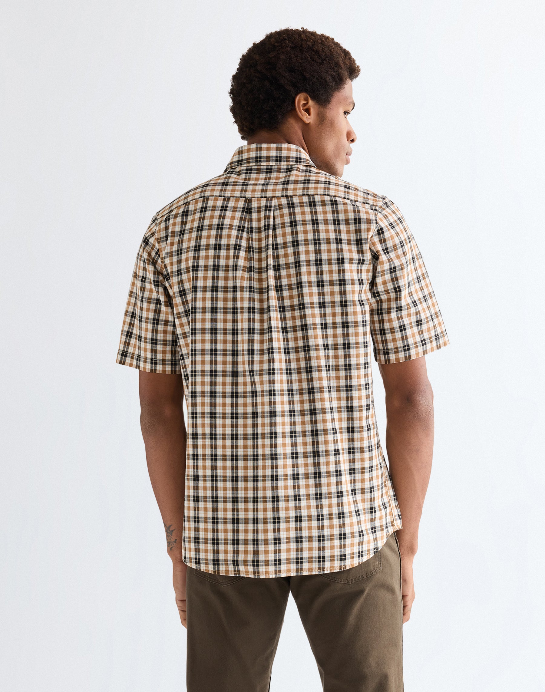 Short-sleeved 1-pocket shirt in golden wheat Shirts Wrangler