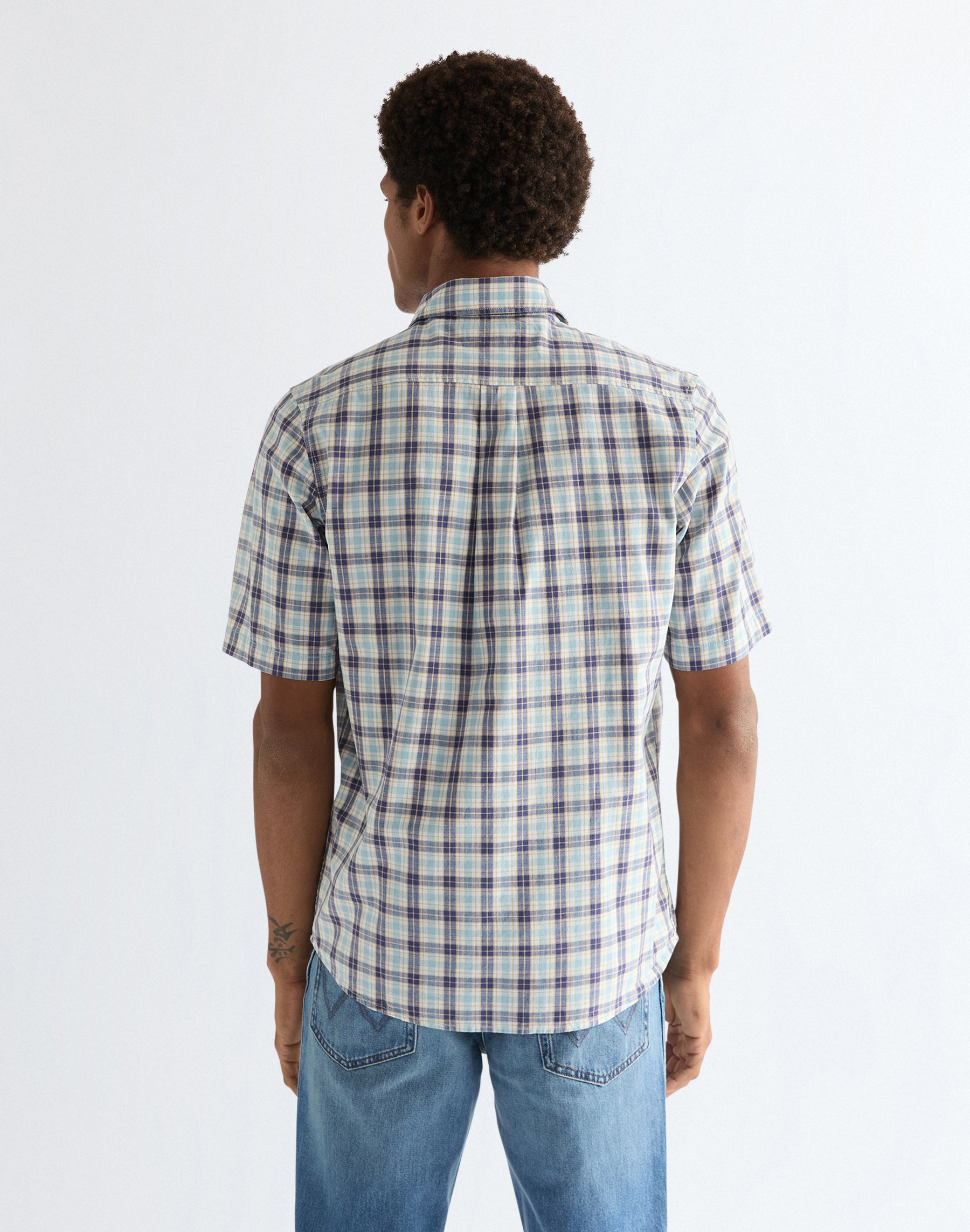 Short-sleeved 1-pocket shirt in Forget Me Not Shirts Wrangler