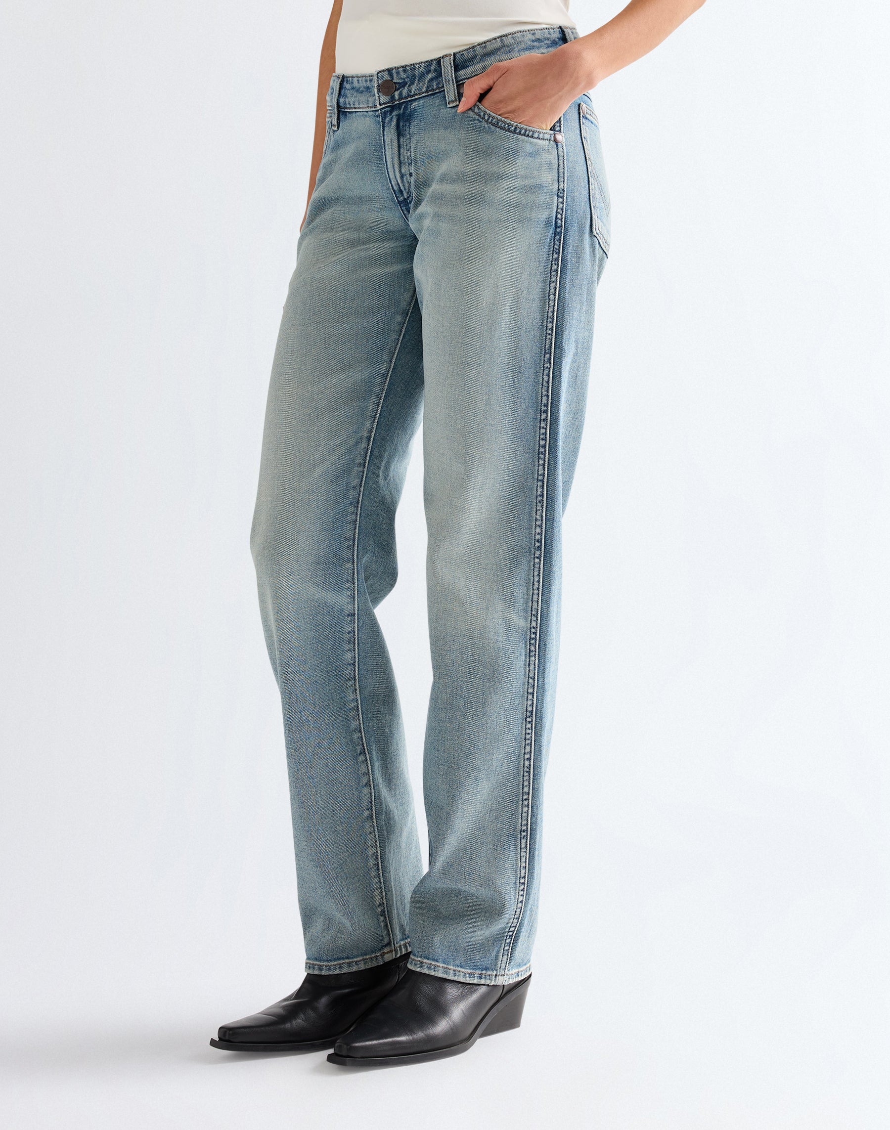 Low Rise Jean in Hippie Haze Jeans Wrangler