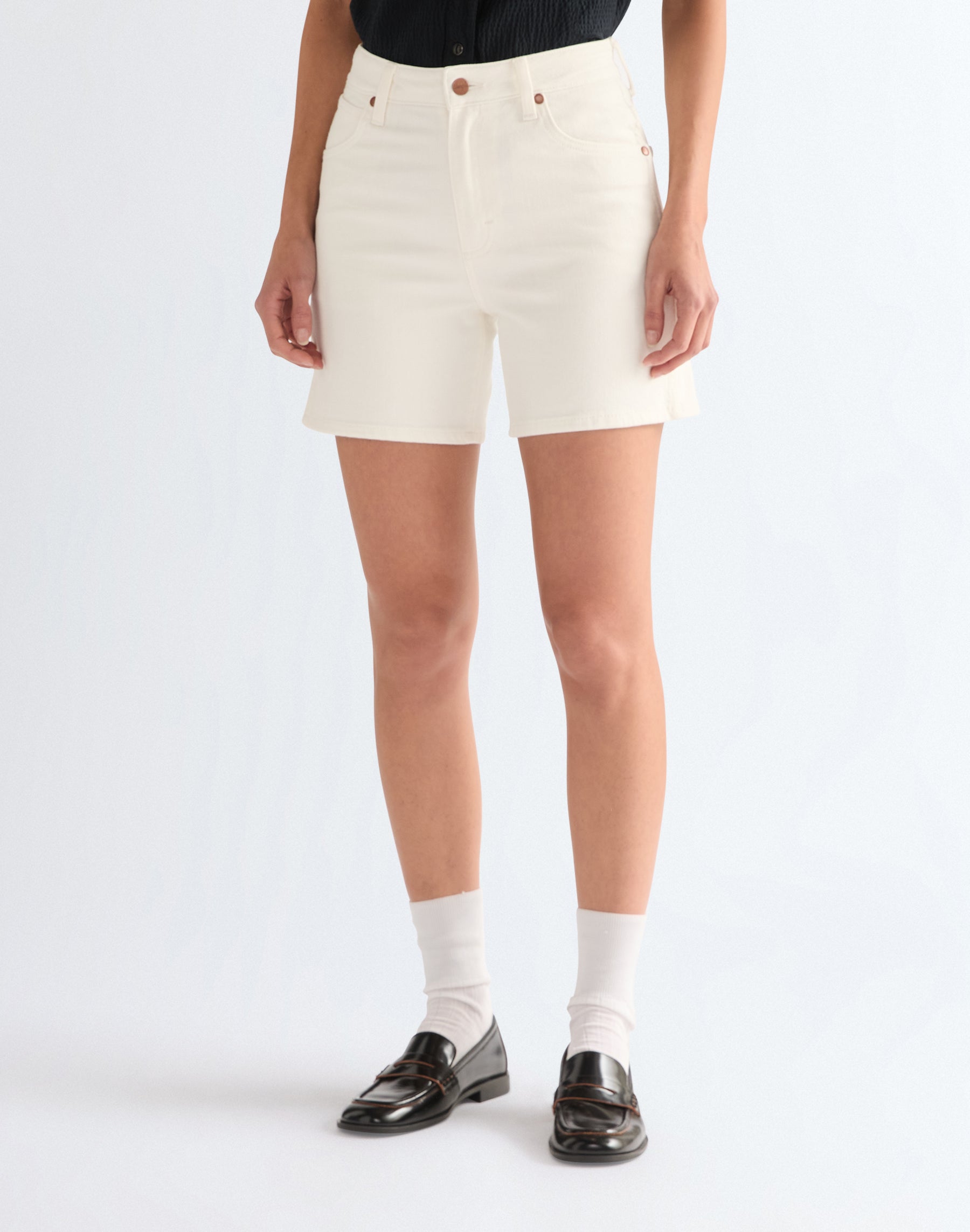 Cowboy Shorts 5 Inch in Swan Shorts Wrangler