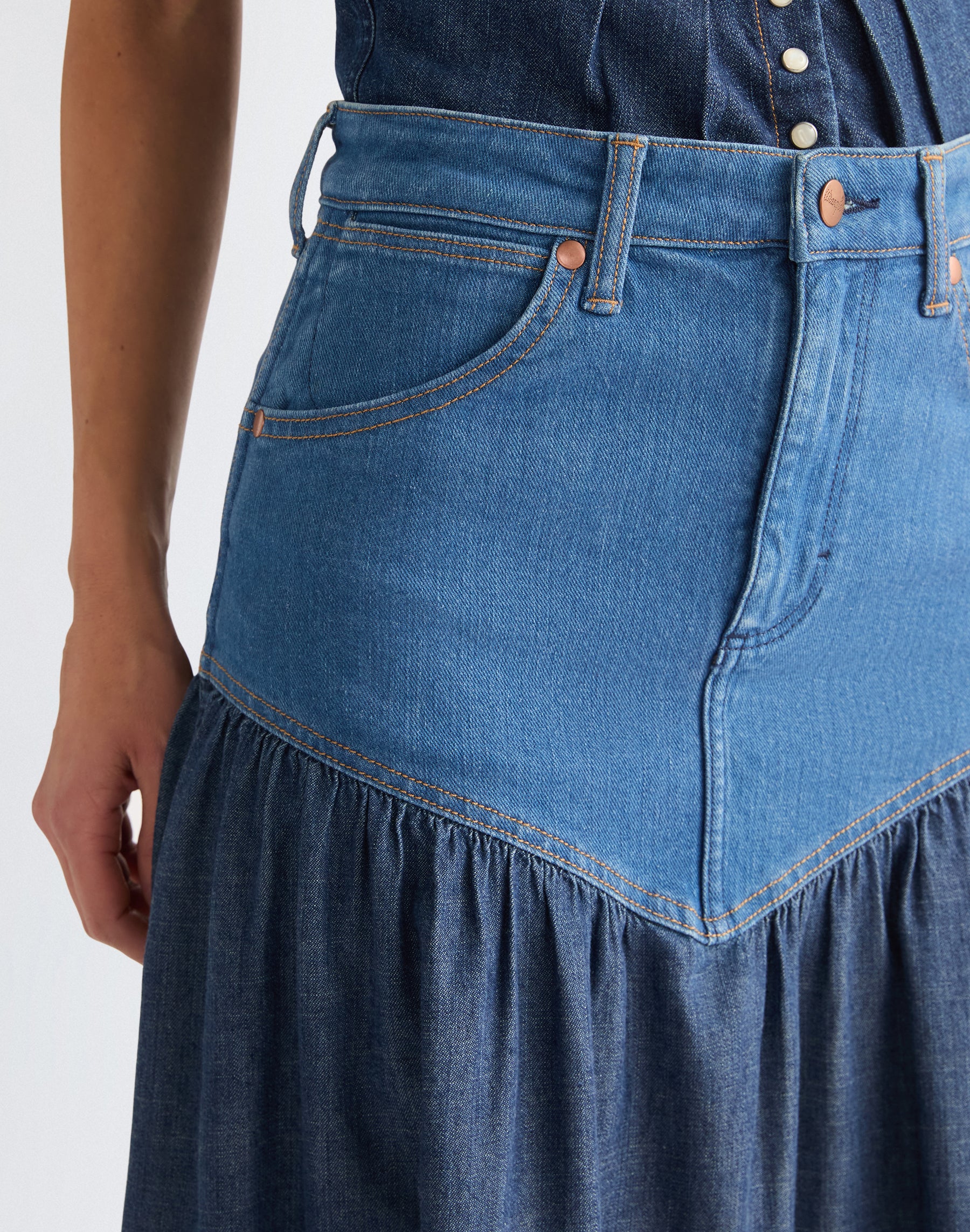 Basque Waist Skirt in Lone Rider