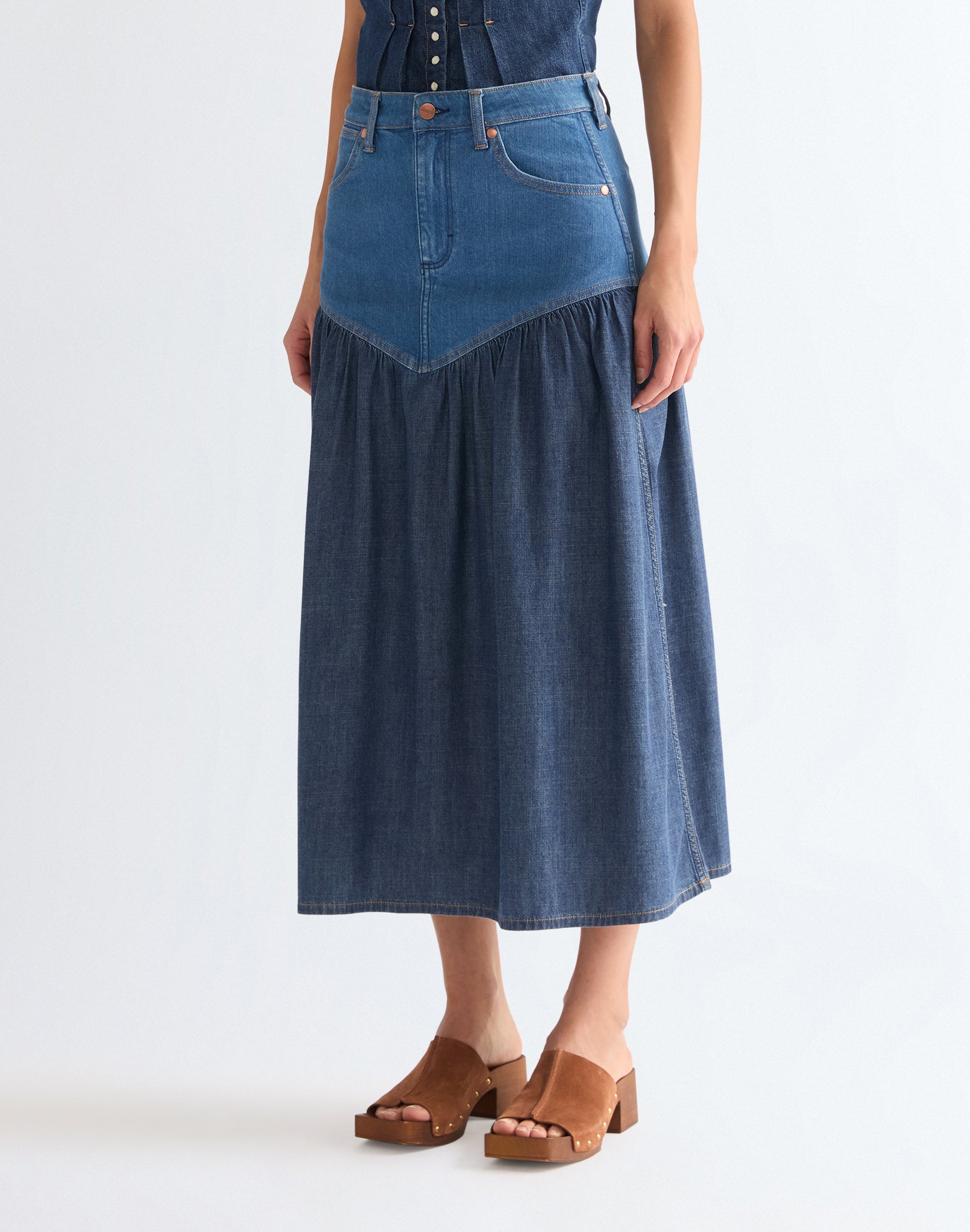 Basque Waist Skirt in Lone Rider