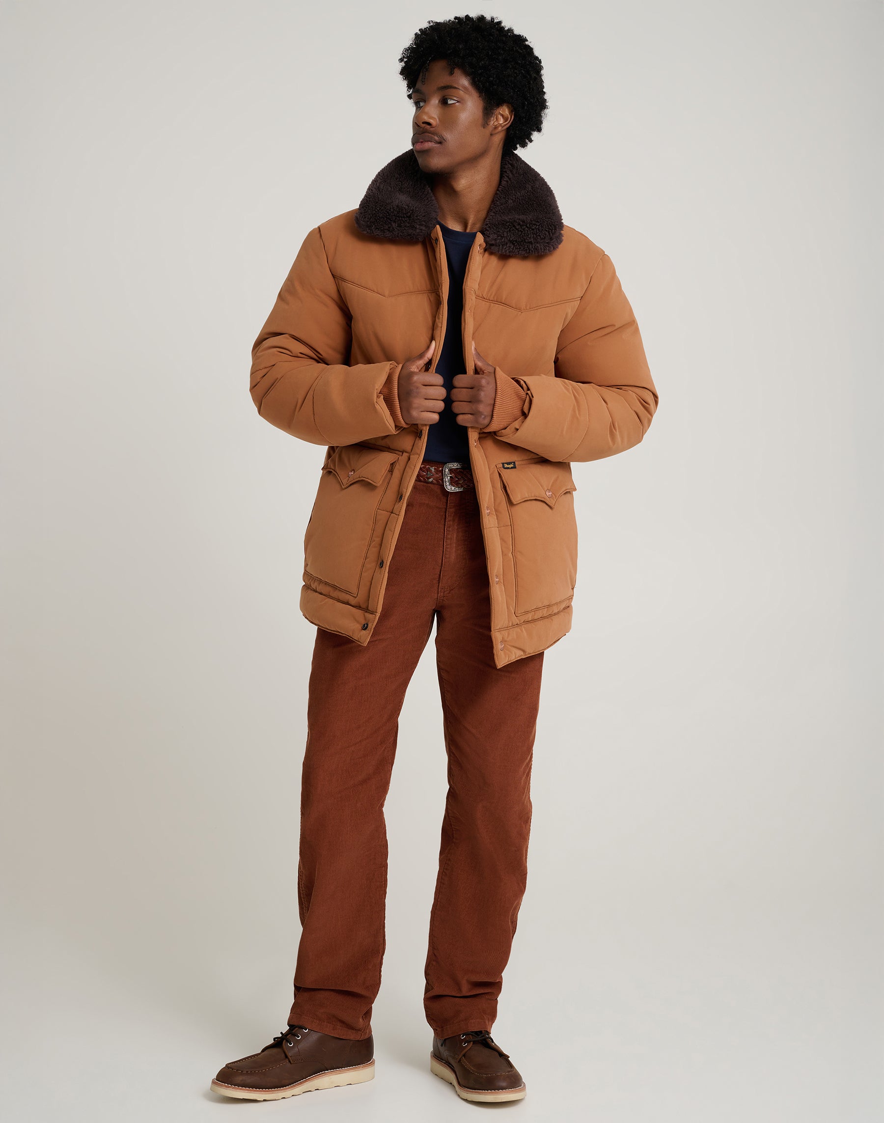 13Mwz in Brown pants Wrangler