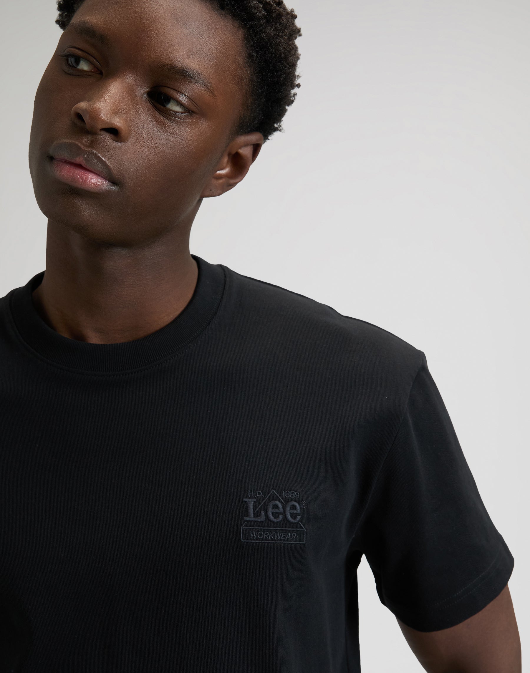 Workwear Ess Tee in Black