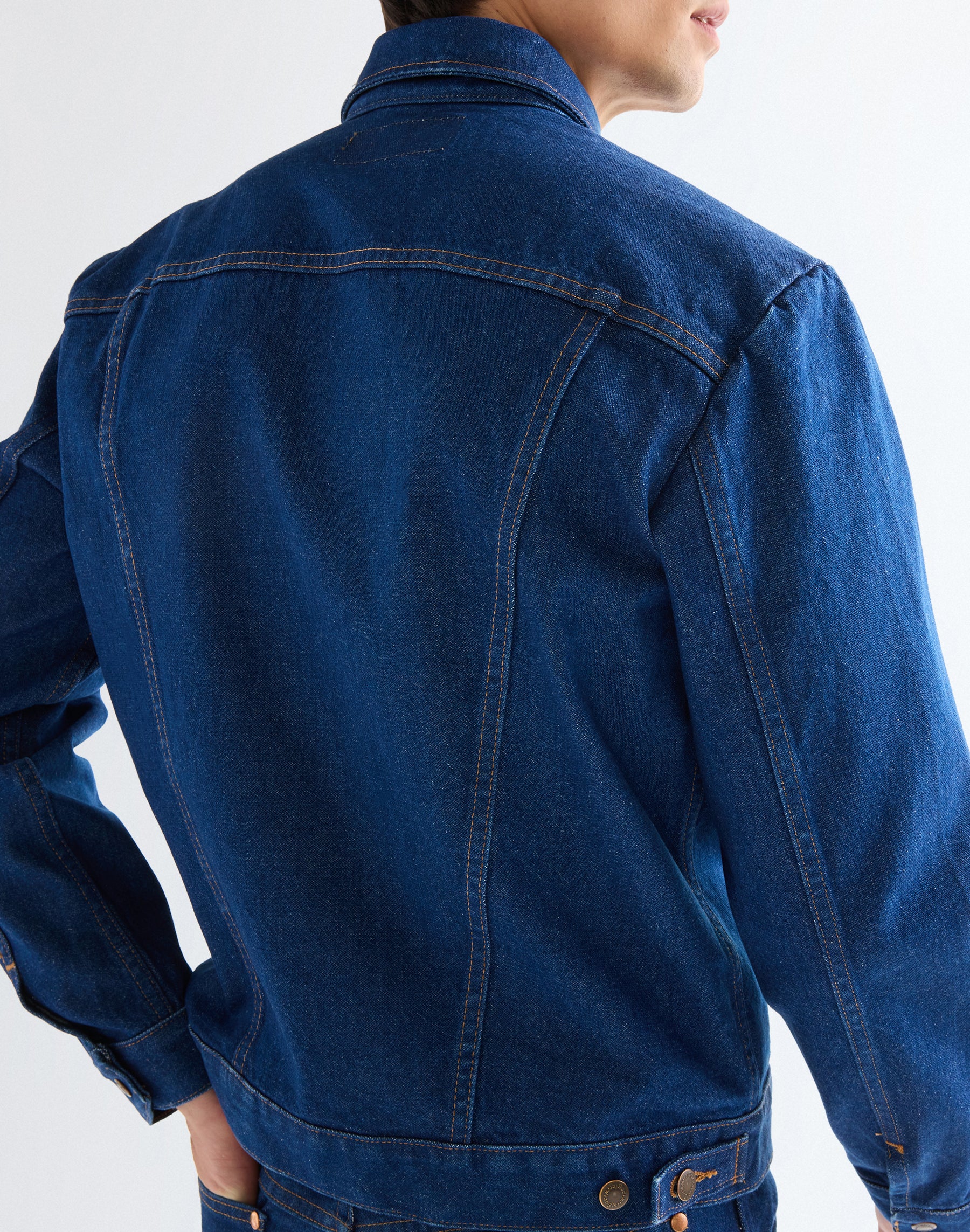 Cowboy Cut Jacket in Prewashed Indigo