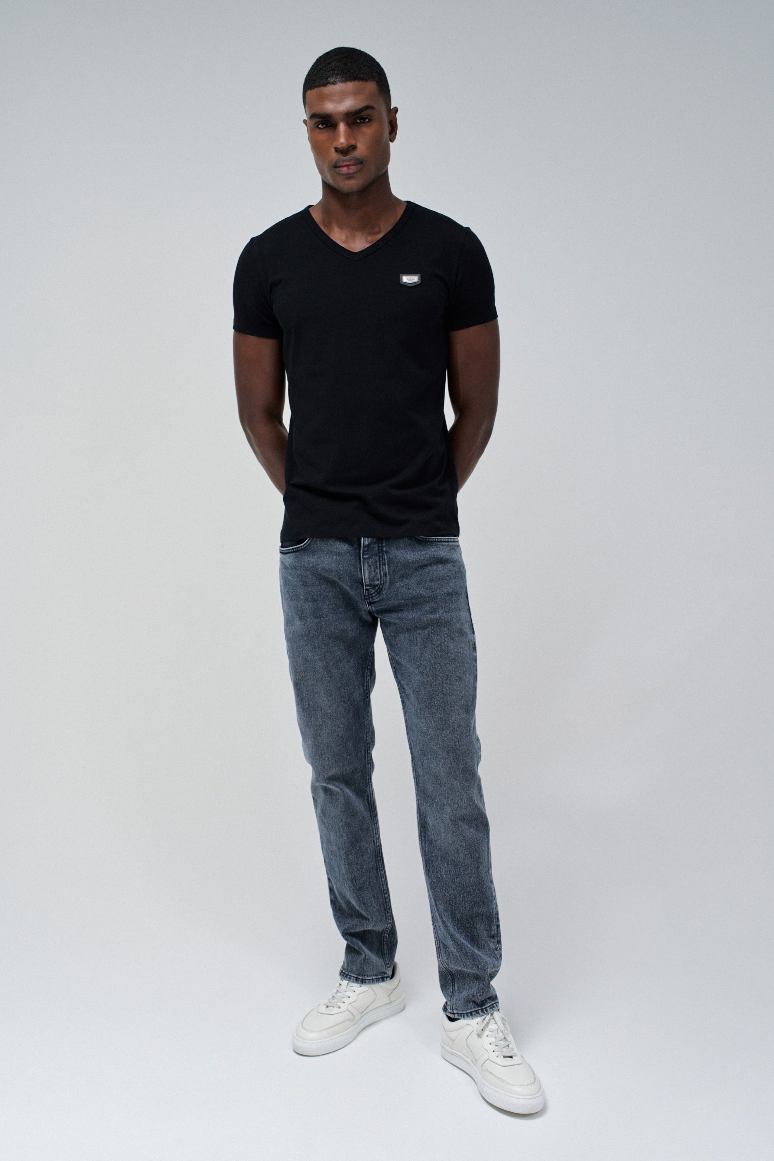 Vneck Cotton Lycra T-Shirt Metal Badge in Black T-Shirts Salsa Jeans