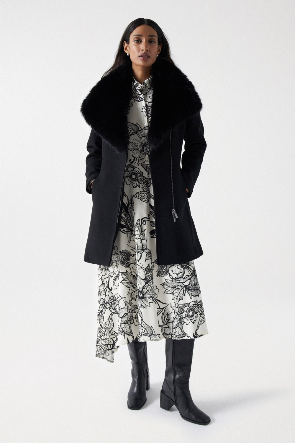 Wool Coat With Fur Collar in Black Jackets Salsa Jeans