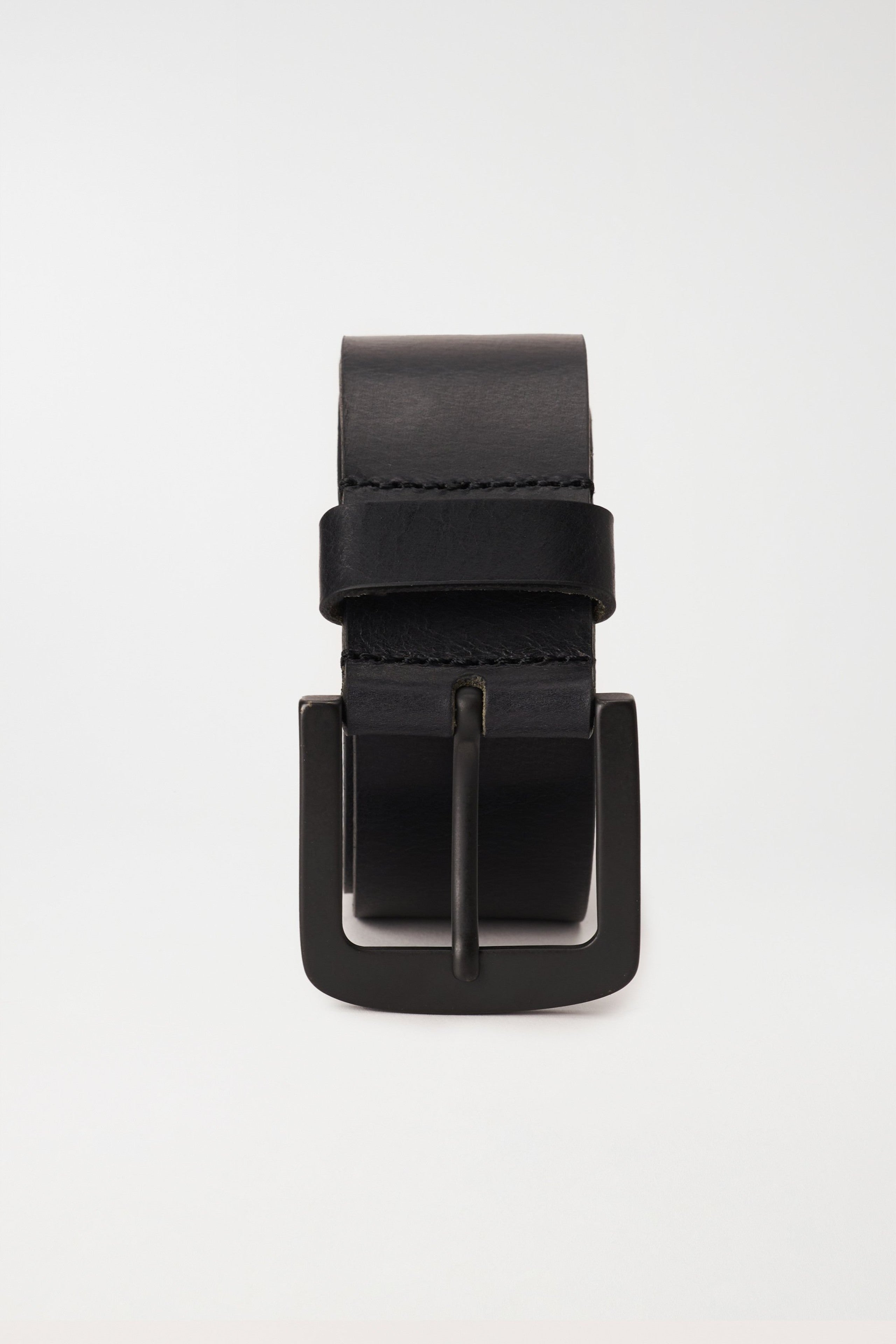 Basic Leather Belt in Black Belt Salsa Jeans