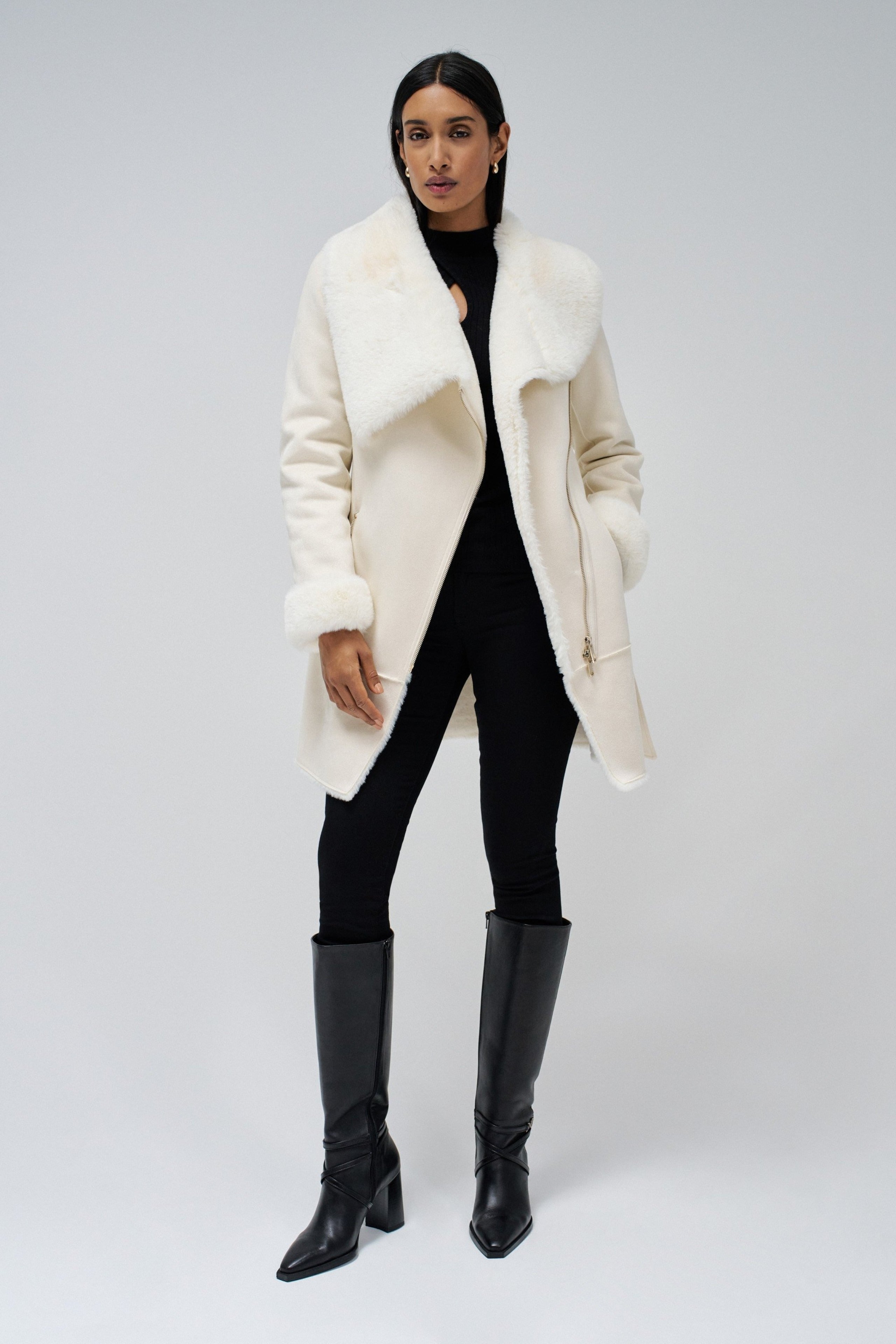 Long Shearling Coat in Light Pearl