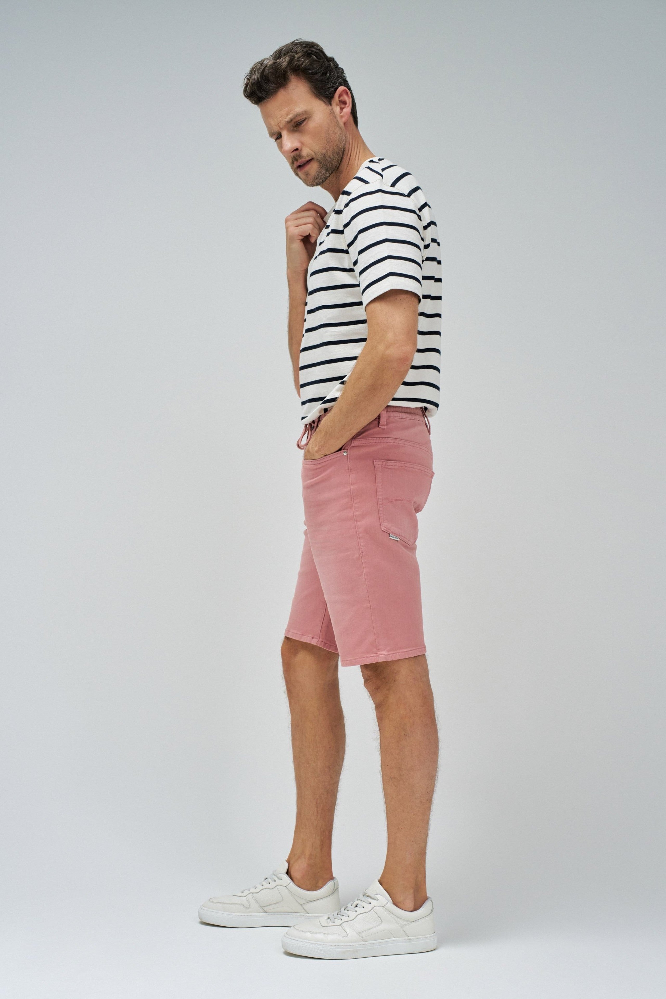 Short Jogger S-Activ Washed Colors in Medium Pink Jeansshorts Salsa Jeans