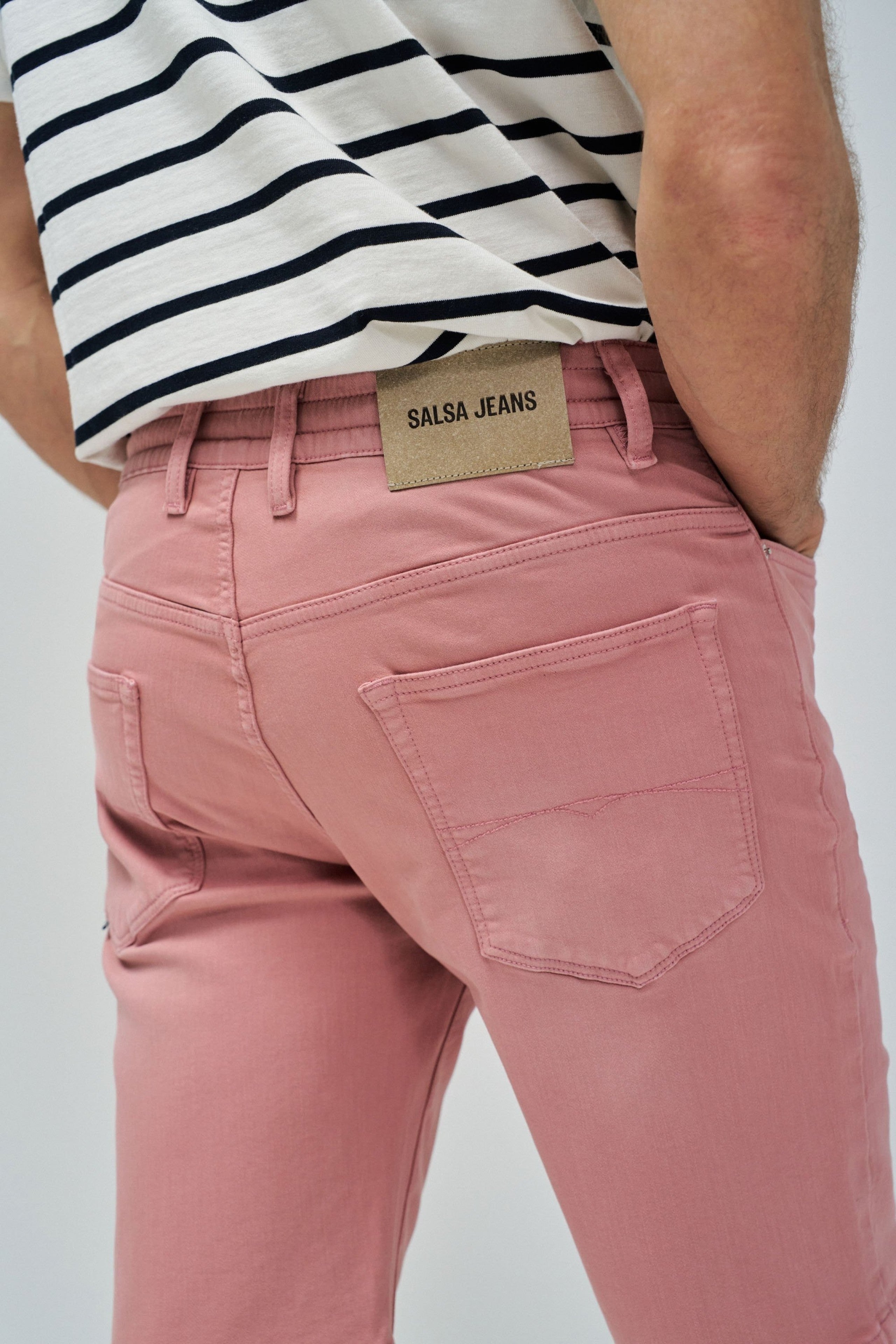 Short Jogger S-Activ Washed Colors in Medium Pink Jeansshorts Salsa Jeans