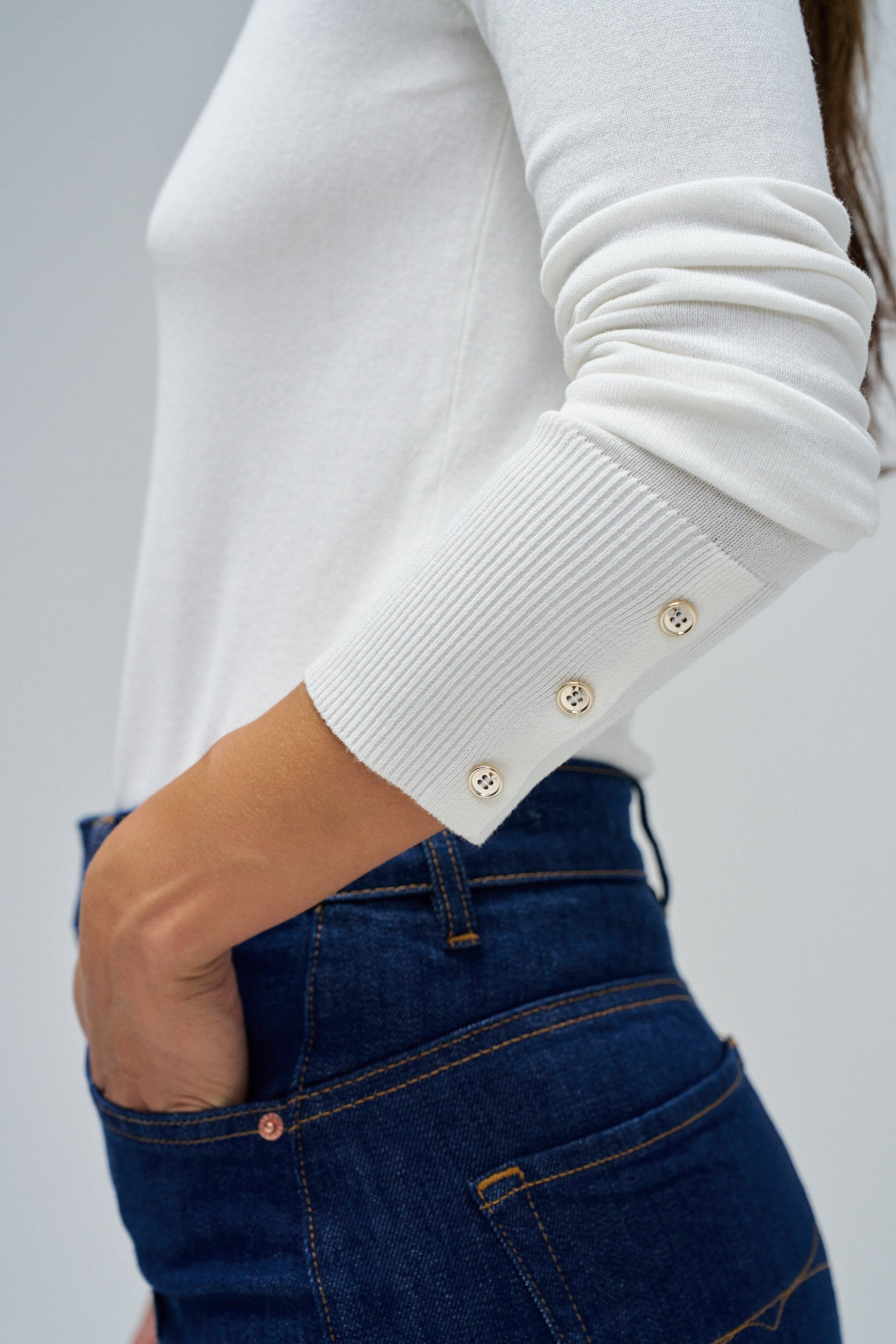 Basic Long Sleeve in Light Pearl Sweater Salsa Jeans
