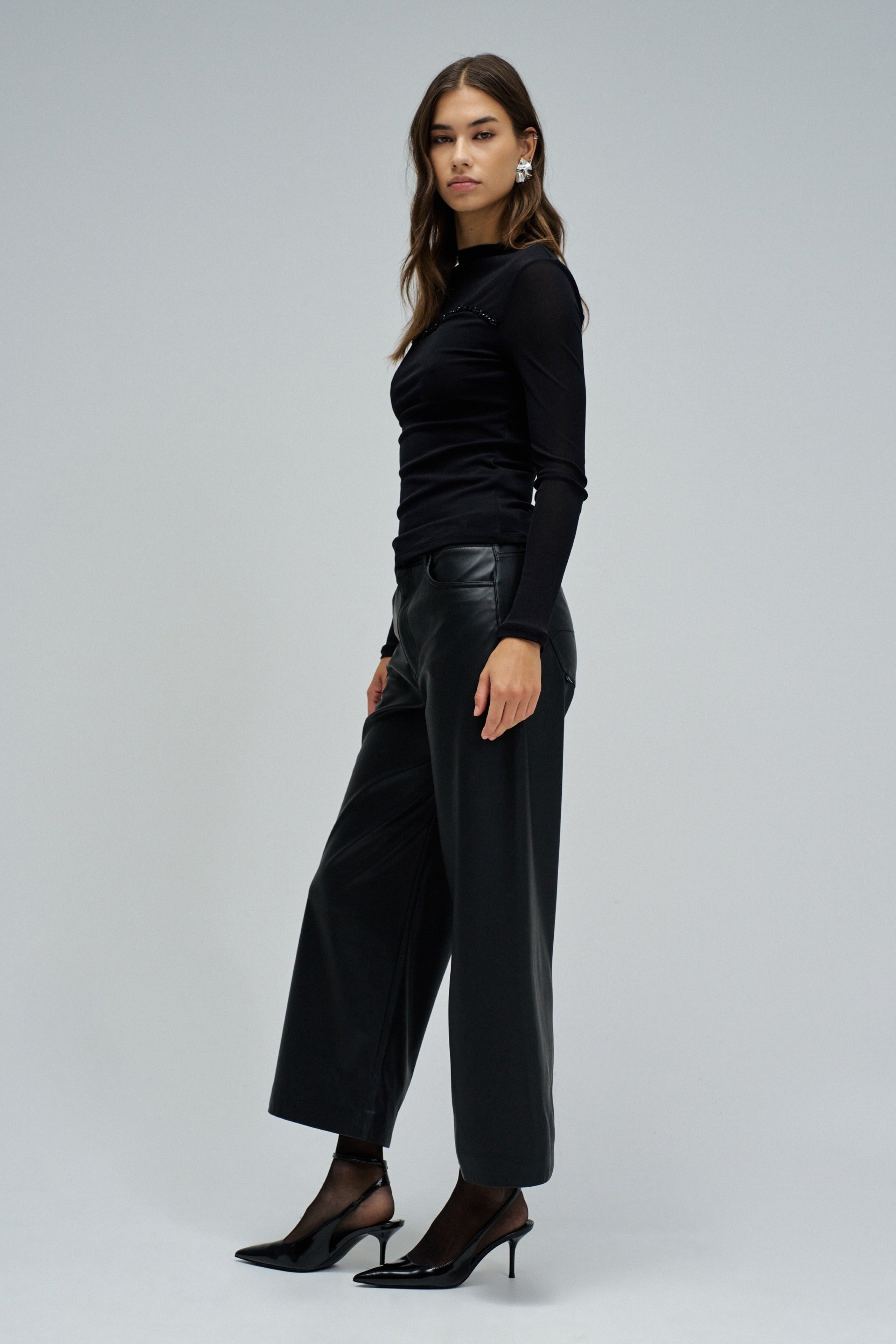 Longsleeve With Transparency in Black