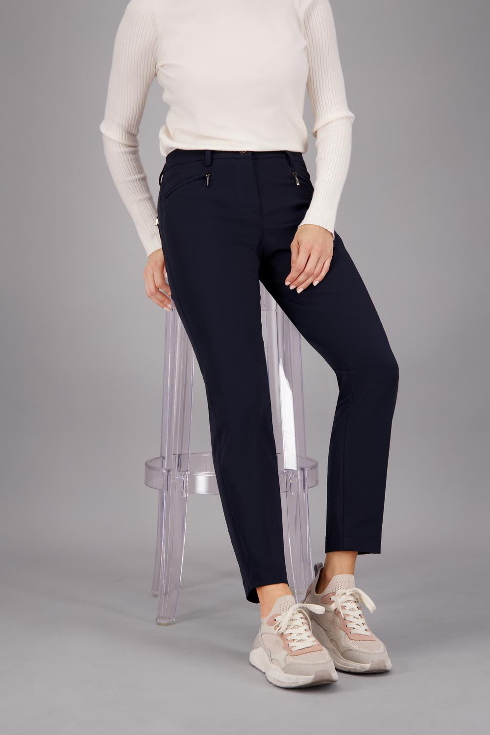 DINA2 trousers in navy Trousers Gardeur