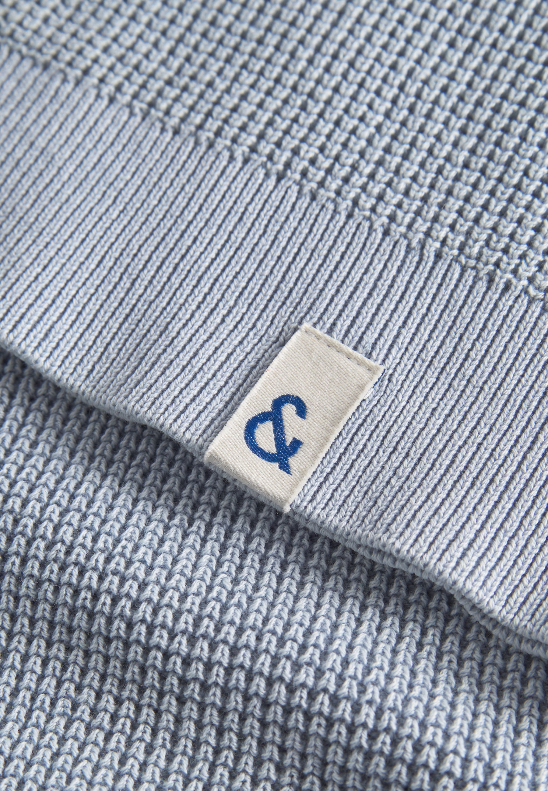 Roundneck Washed in Sky Sweater Colours and Sons