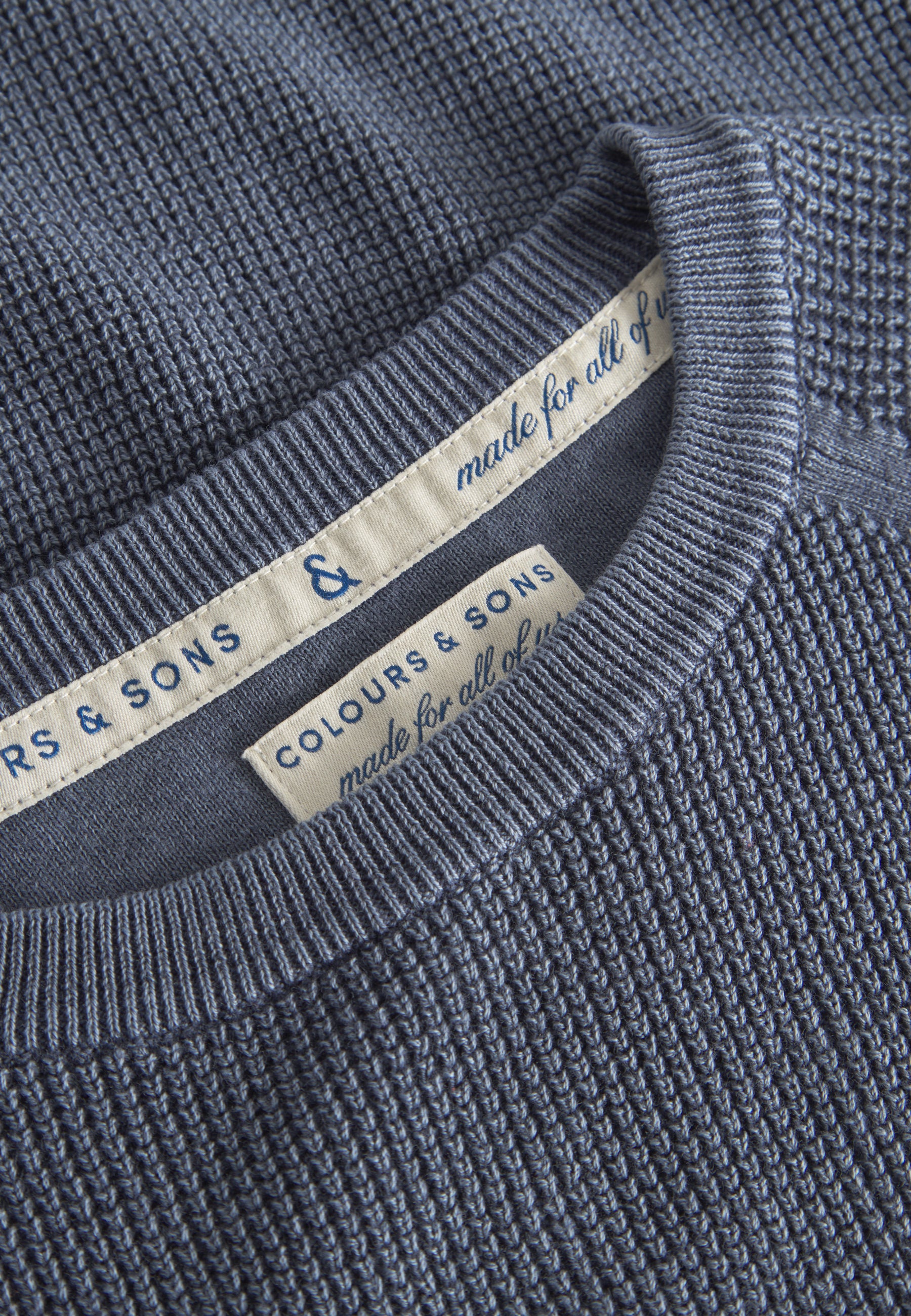 Roundneck Washed in River Sweater Colours and Sons