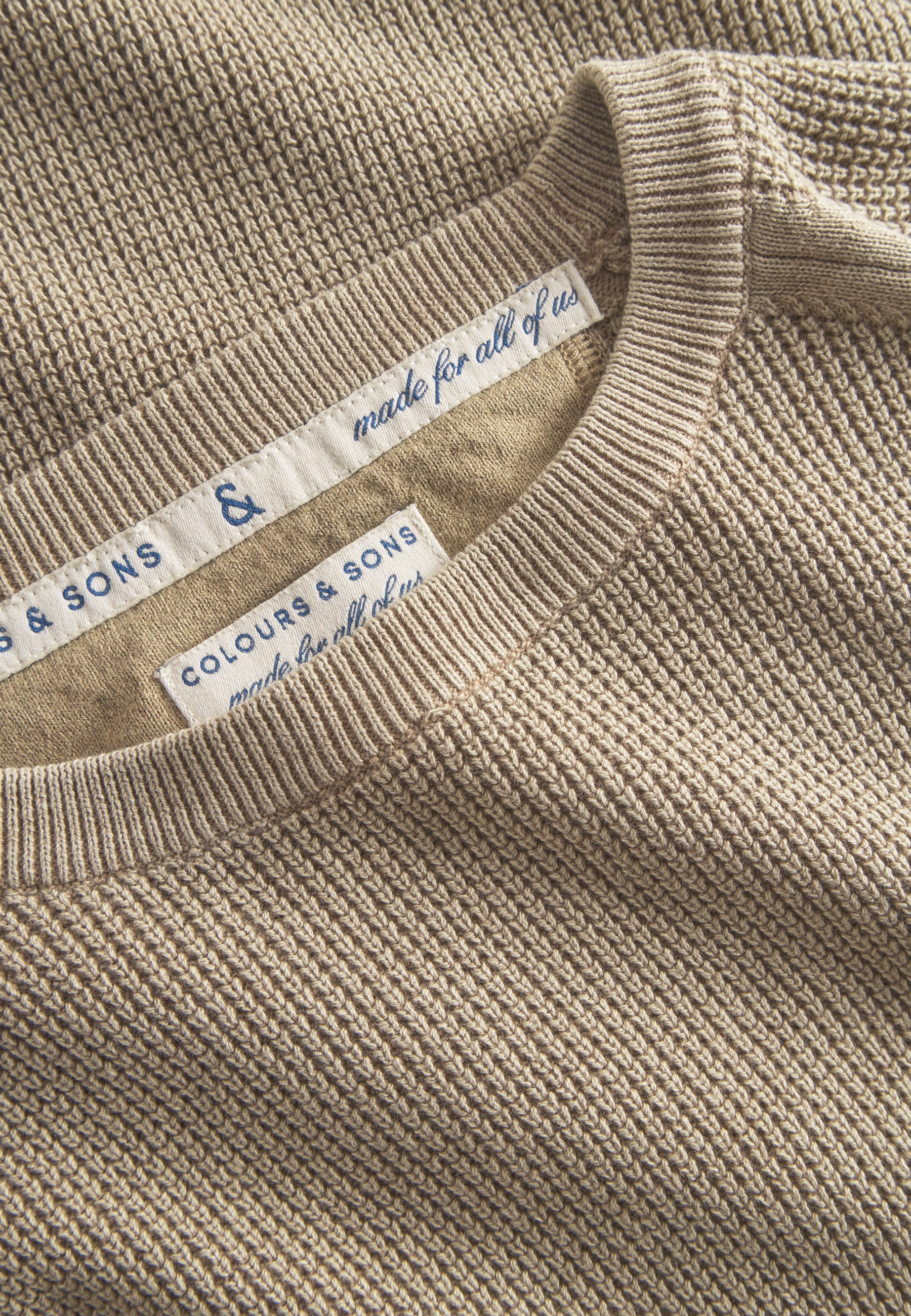 Roundneck Washed in Tent Sweater Colours and Sons