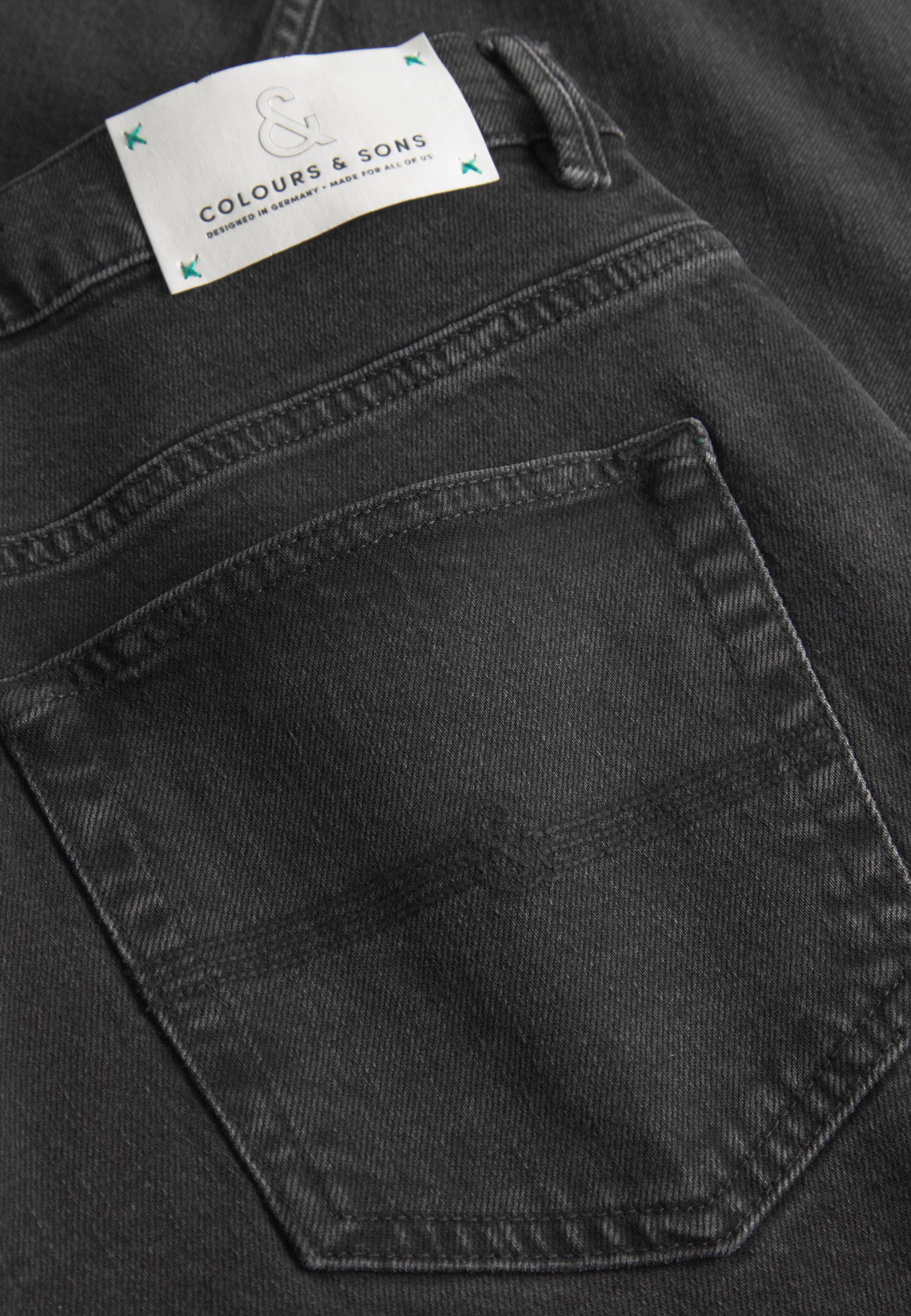 Denim cropped in washed black jeans Colours and Sons