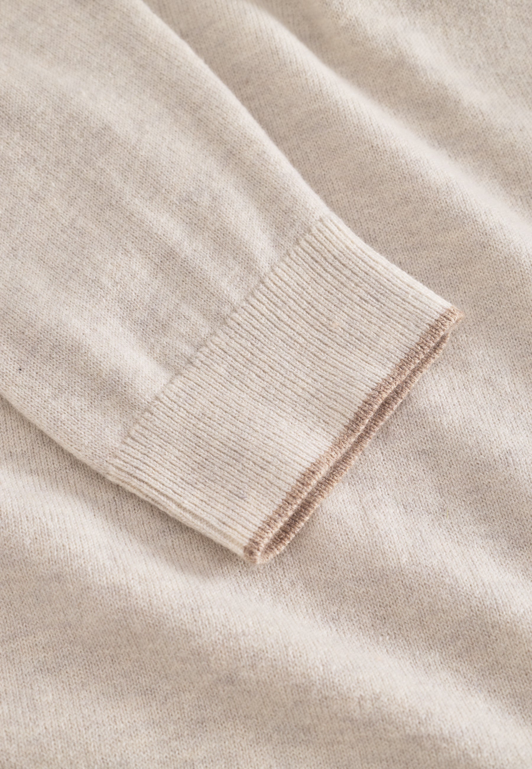 Turtleneck Merino Blend in Offwhite Sweater Colours and Sons