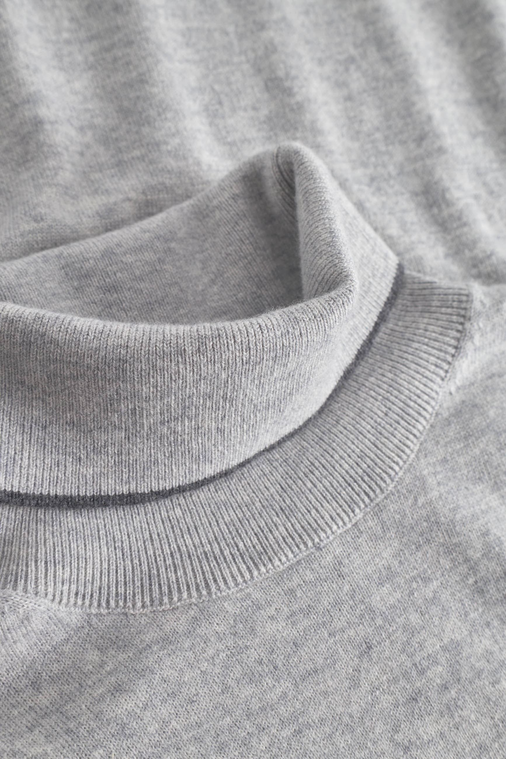 Turtleneck Merino Blend in Silver Sweater Colours and Sons