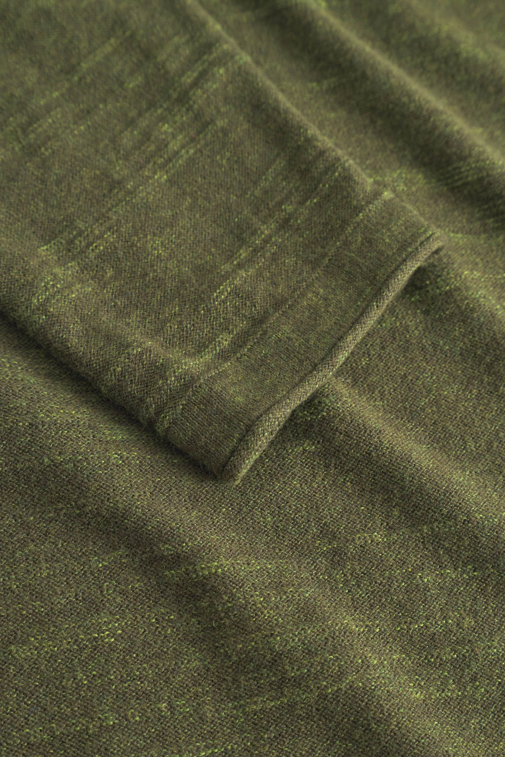 Roundneck slub in yucca sweater Colours and Sons