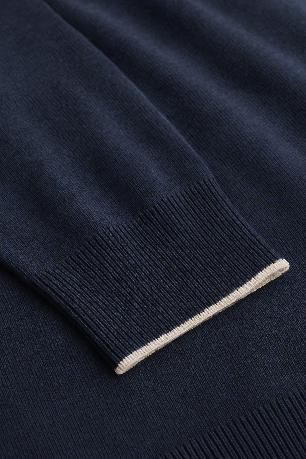 Turleneck merino blend in navy