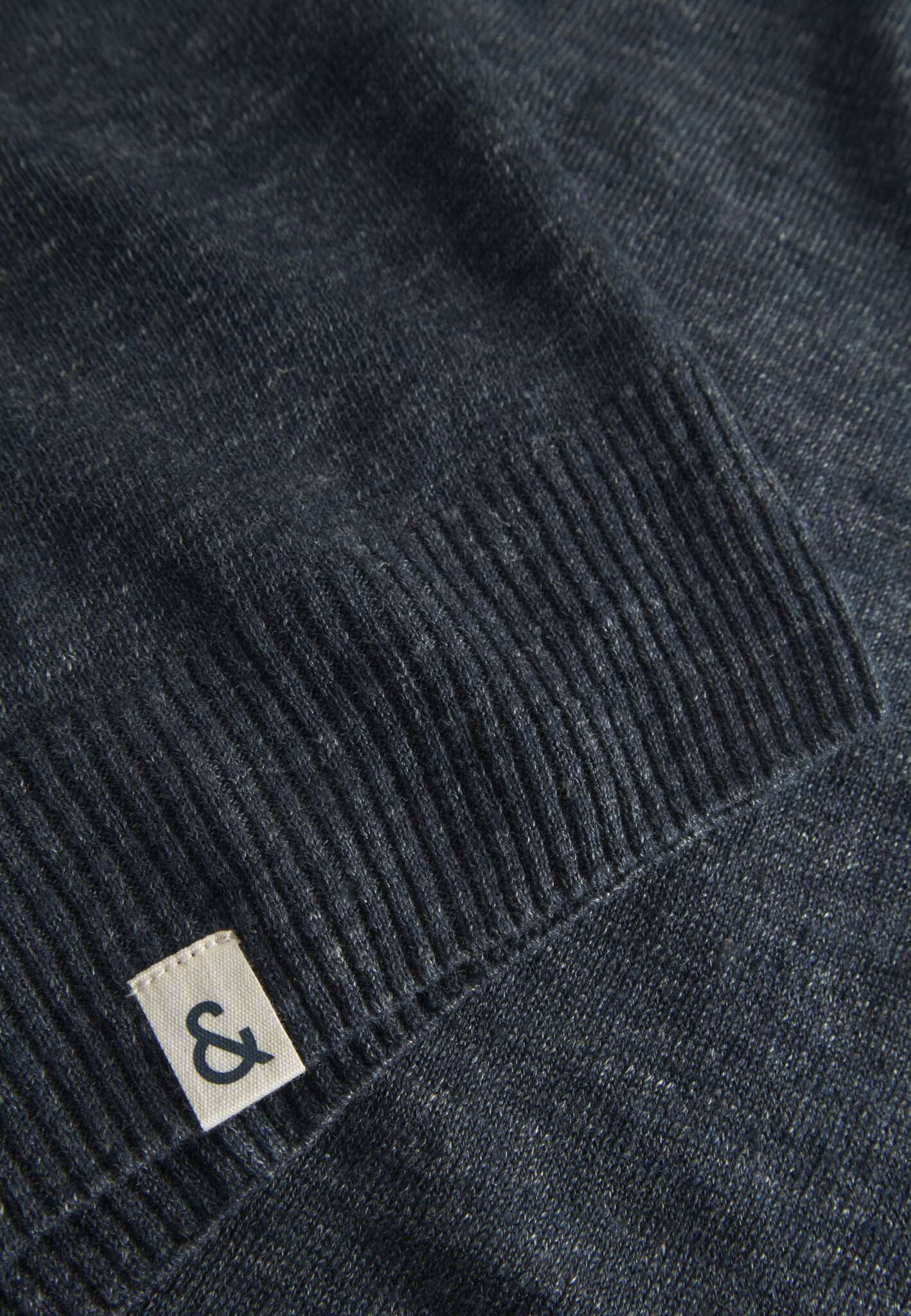 Roundneck linen in navy sweater Colours and Sons