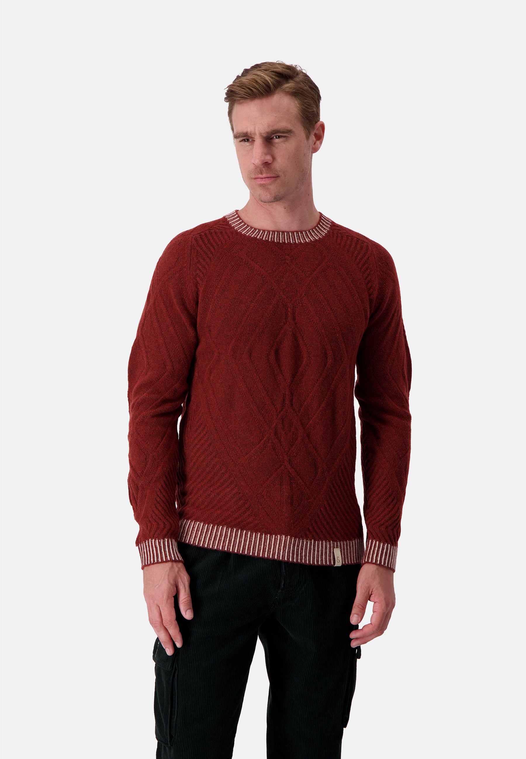 Roundneck Ethno Structure in Brandy Sweater Colours and Sons