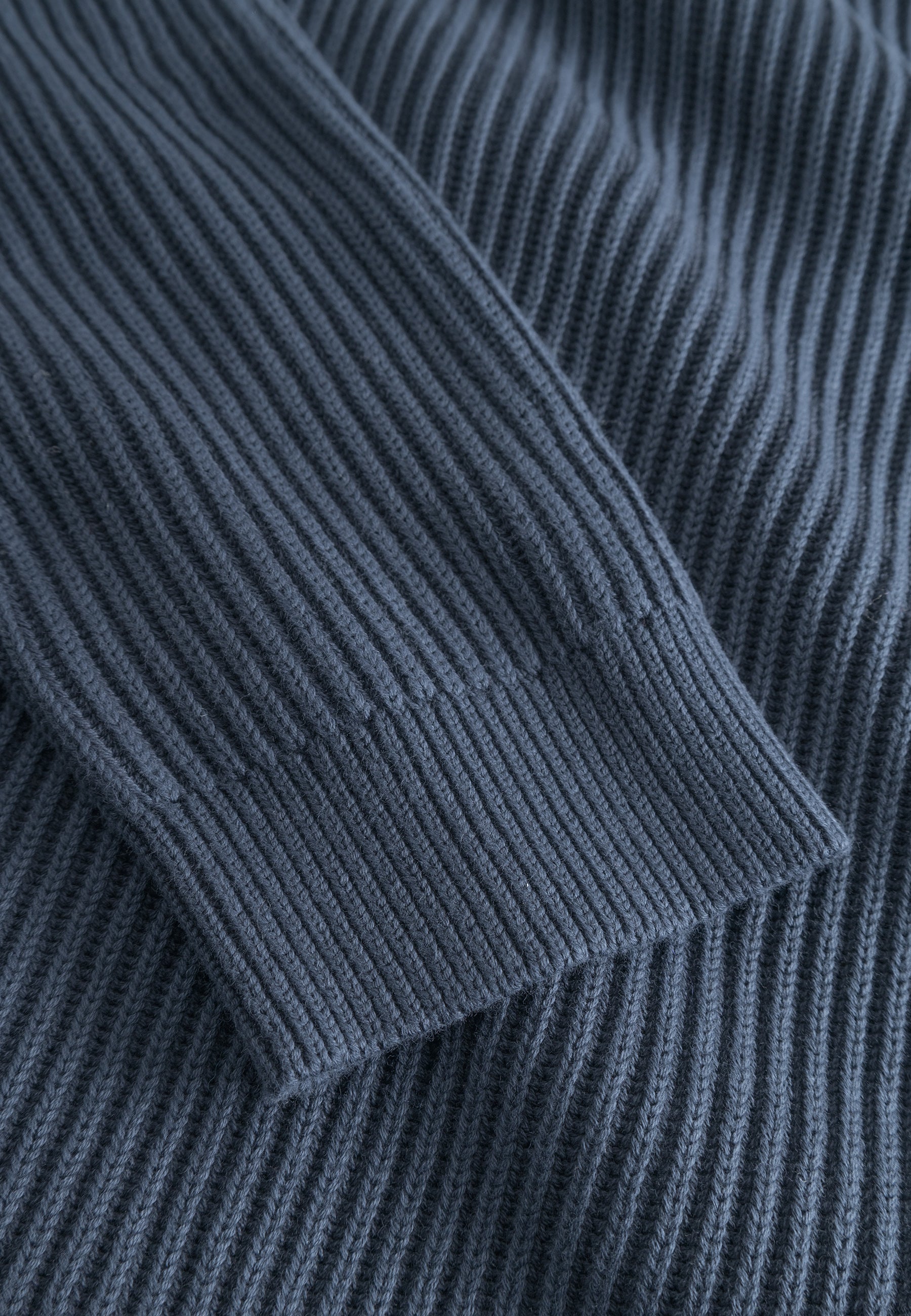 Cardigan-Rib Washed in Midnight Pullover Colours and Sons
