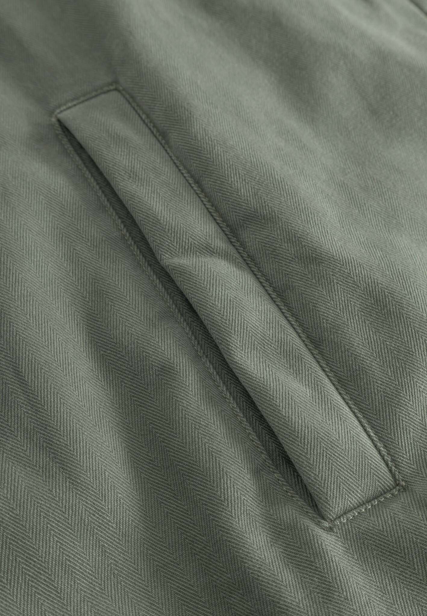 Vest-Reversible Herringbone in Hunter Jackets Colours and Sons