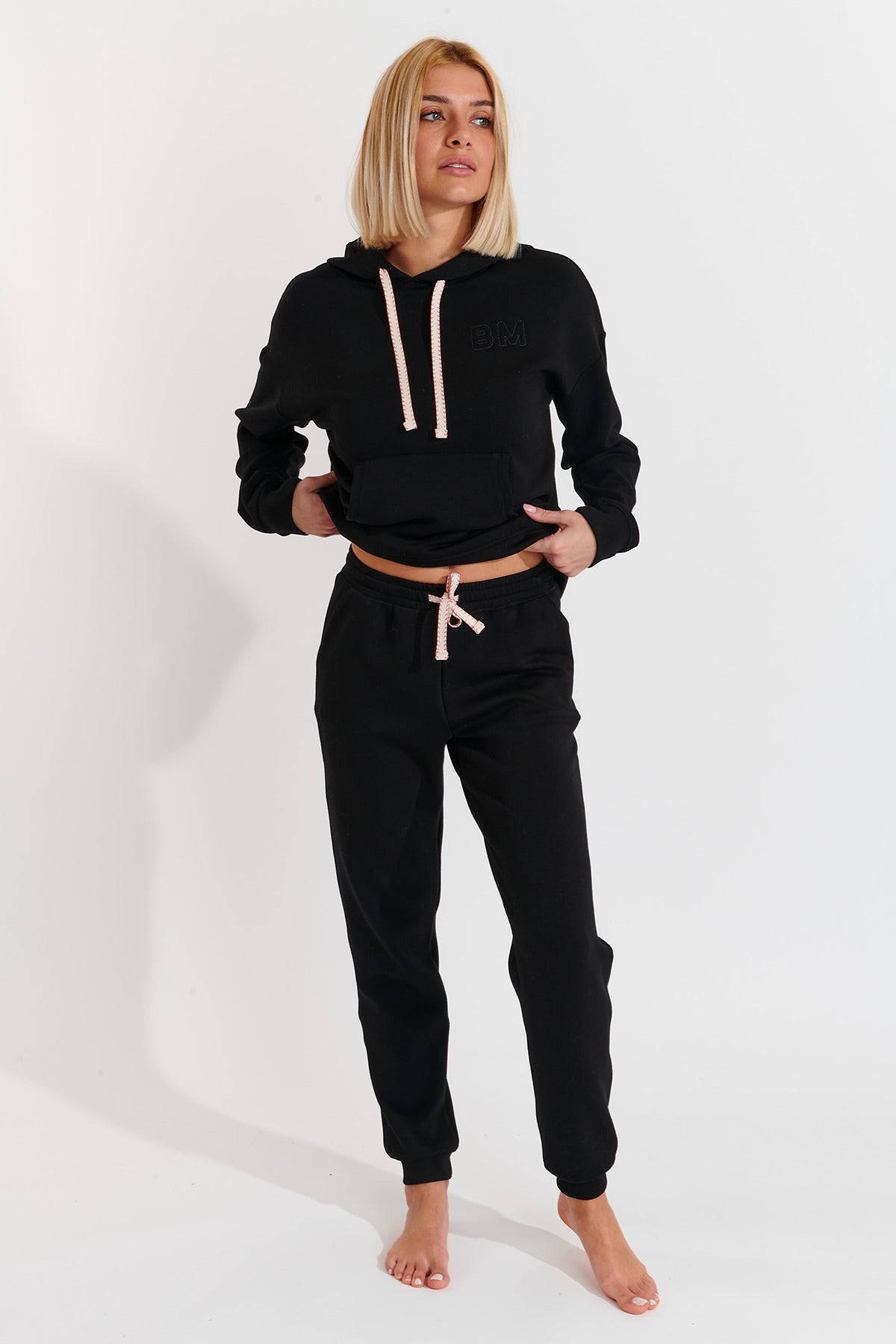 BROOKS-BAYJOY Hoodie in Noir Hoodie Banana Moon