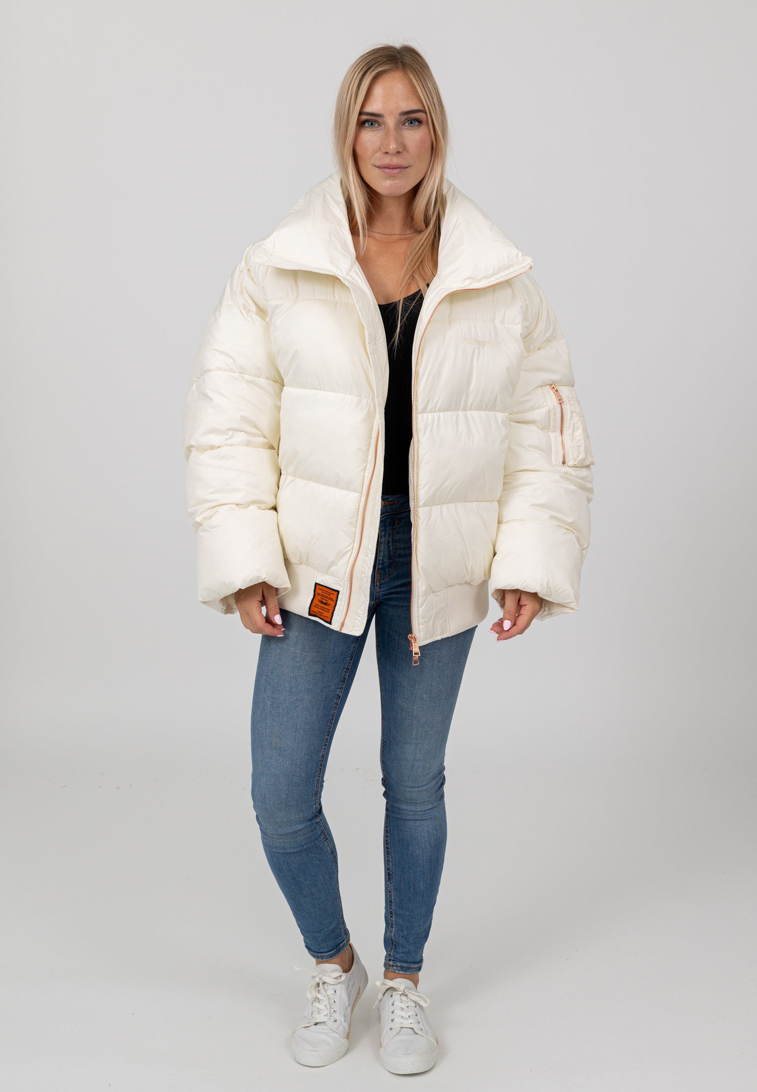 Hill-W in White Jackets Bombers Original