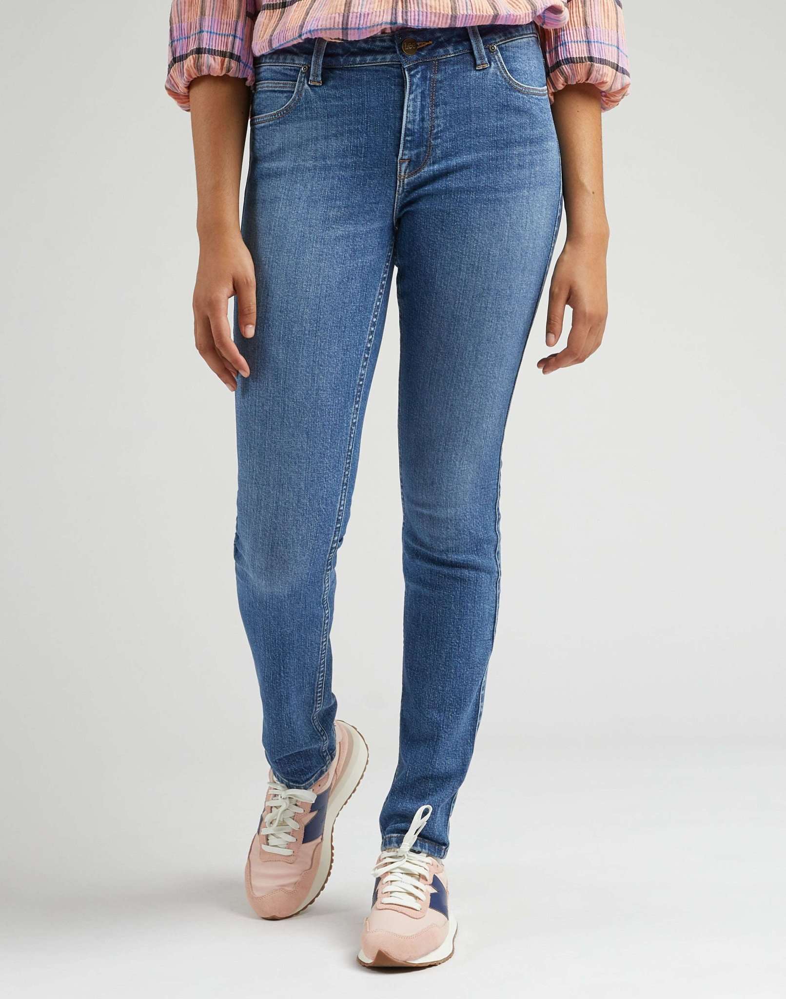 Elly in Feels Like Indigo Jeans Lee