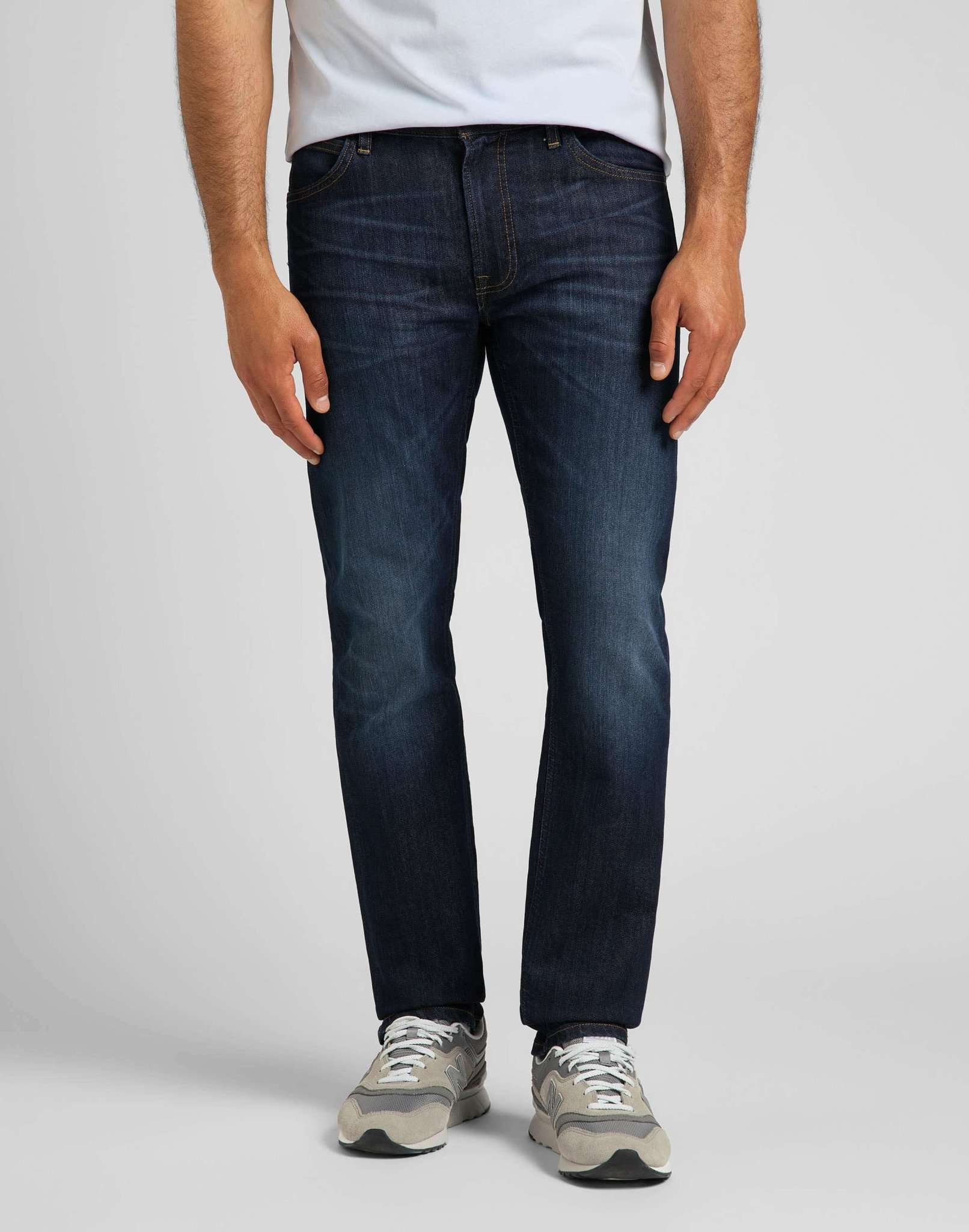 Daren Zip Fly in Strong Hand Jeans Lee