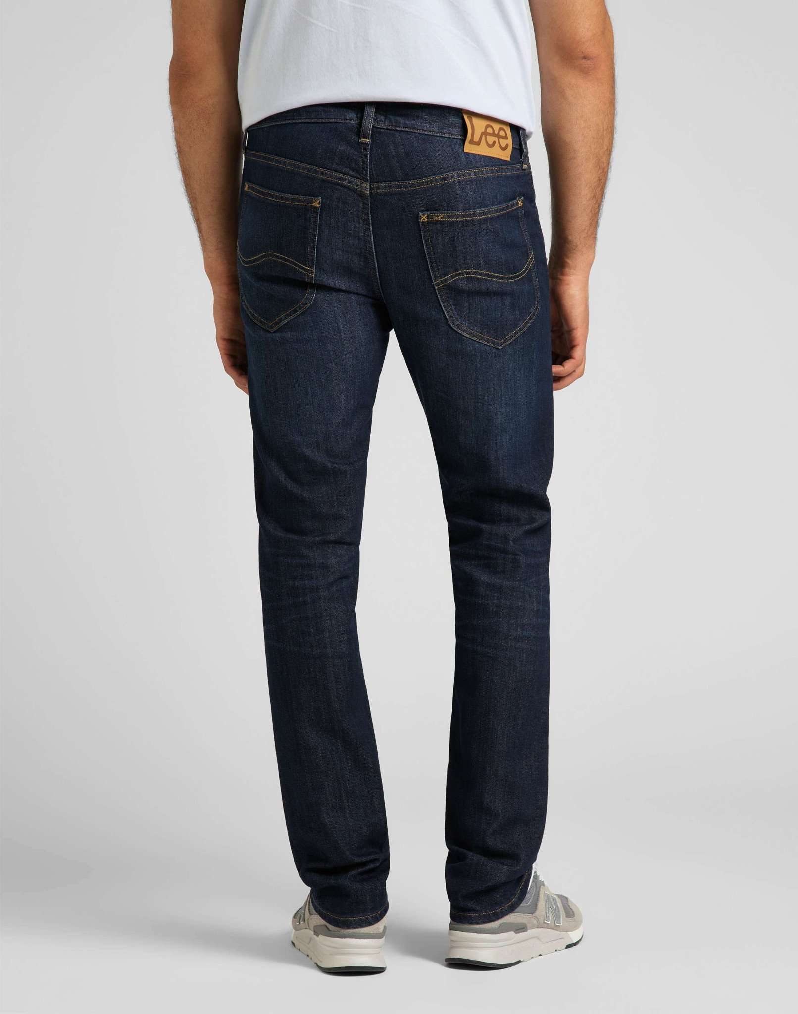 Daren Zip Fly in Strong Hand Jeans Lee