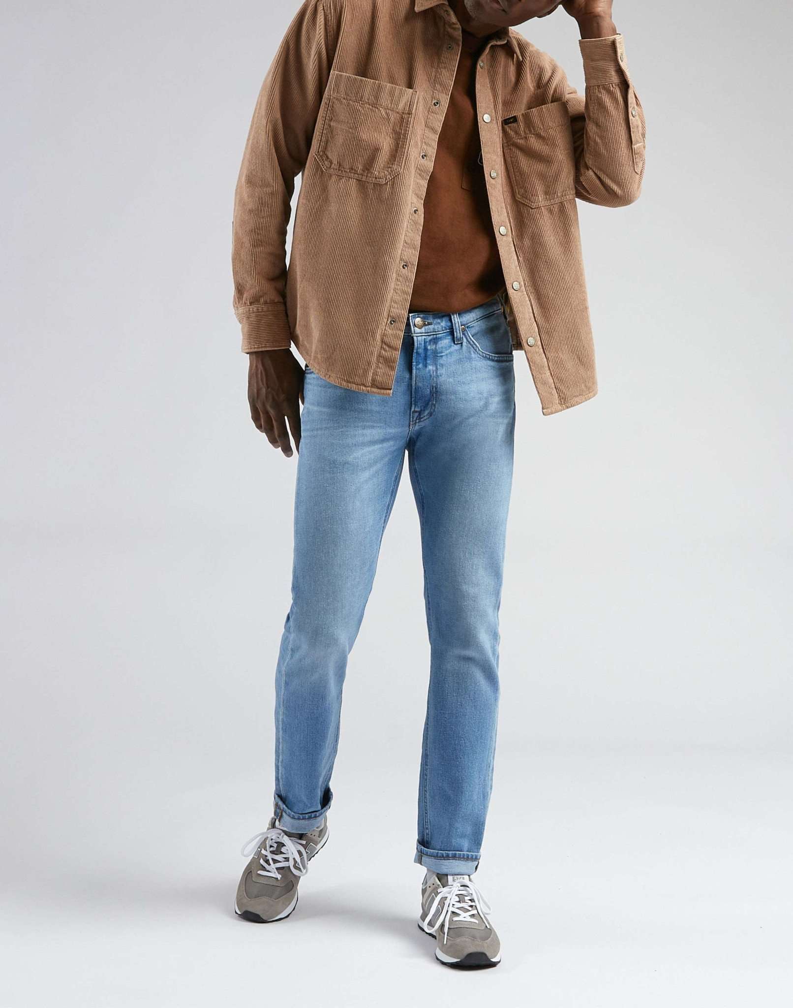 Daren Zip Fly in Powder Jeans Lee