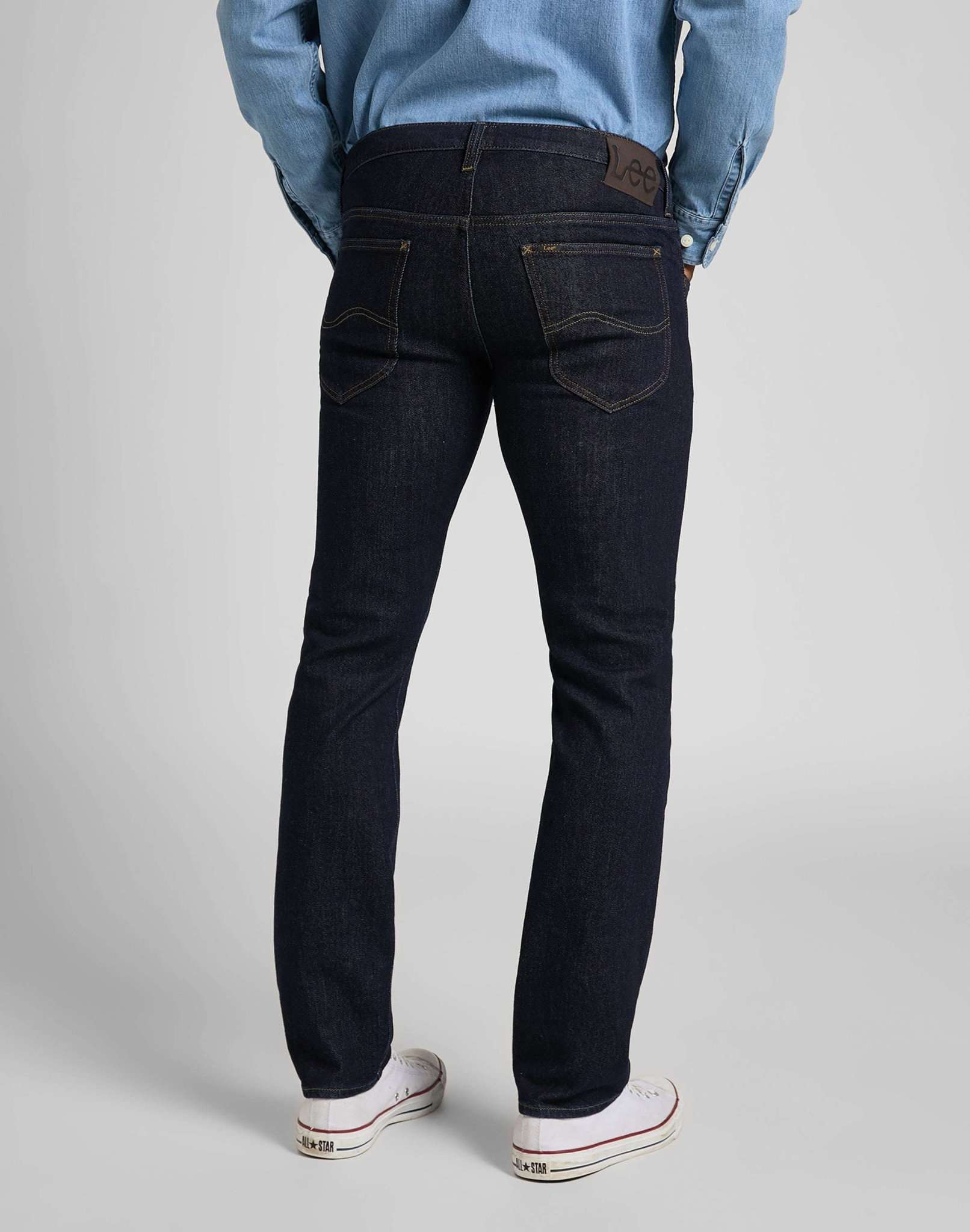 Daren Zip Fly in Rinse Jeans Lee