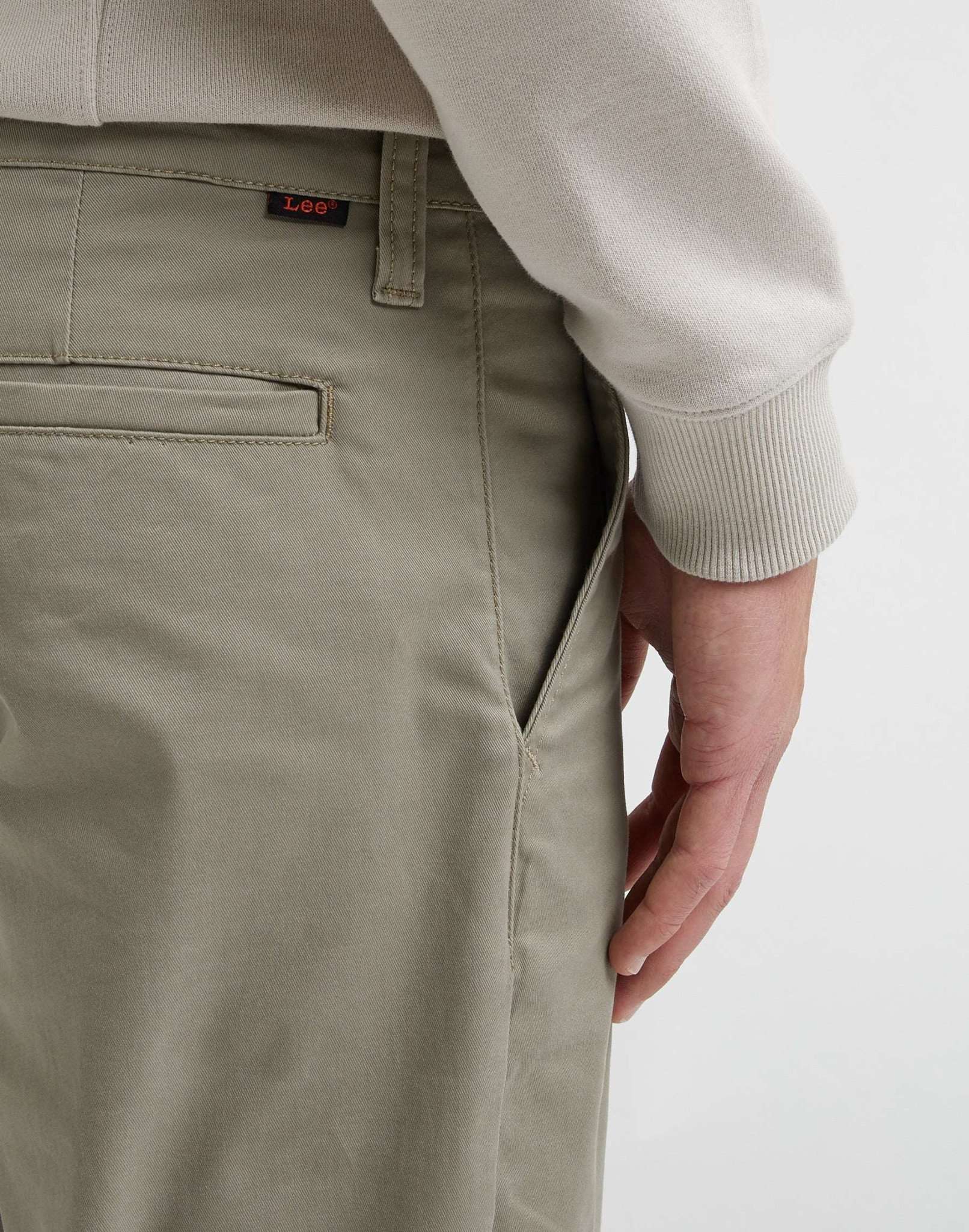 Regular chino in Mushroom pants Lee