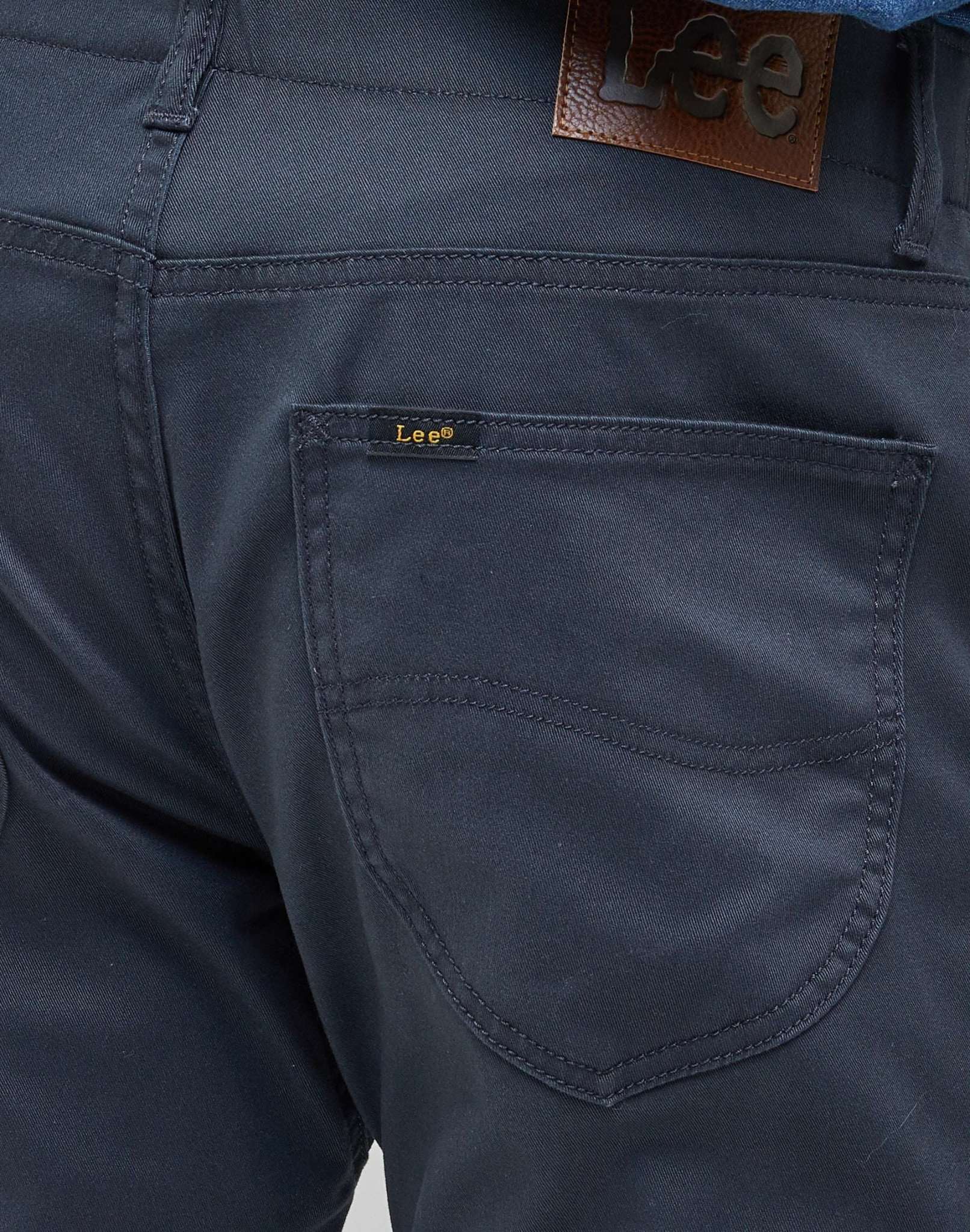 Straight Fit Mvp in Navy Pants Lee