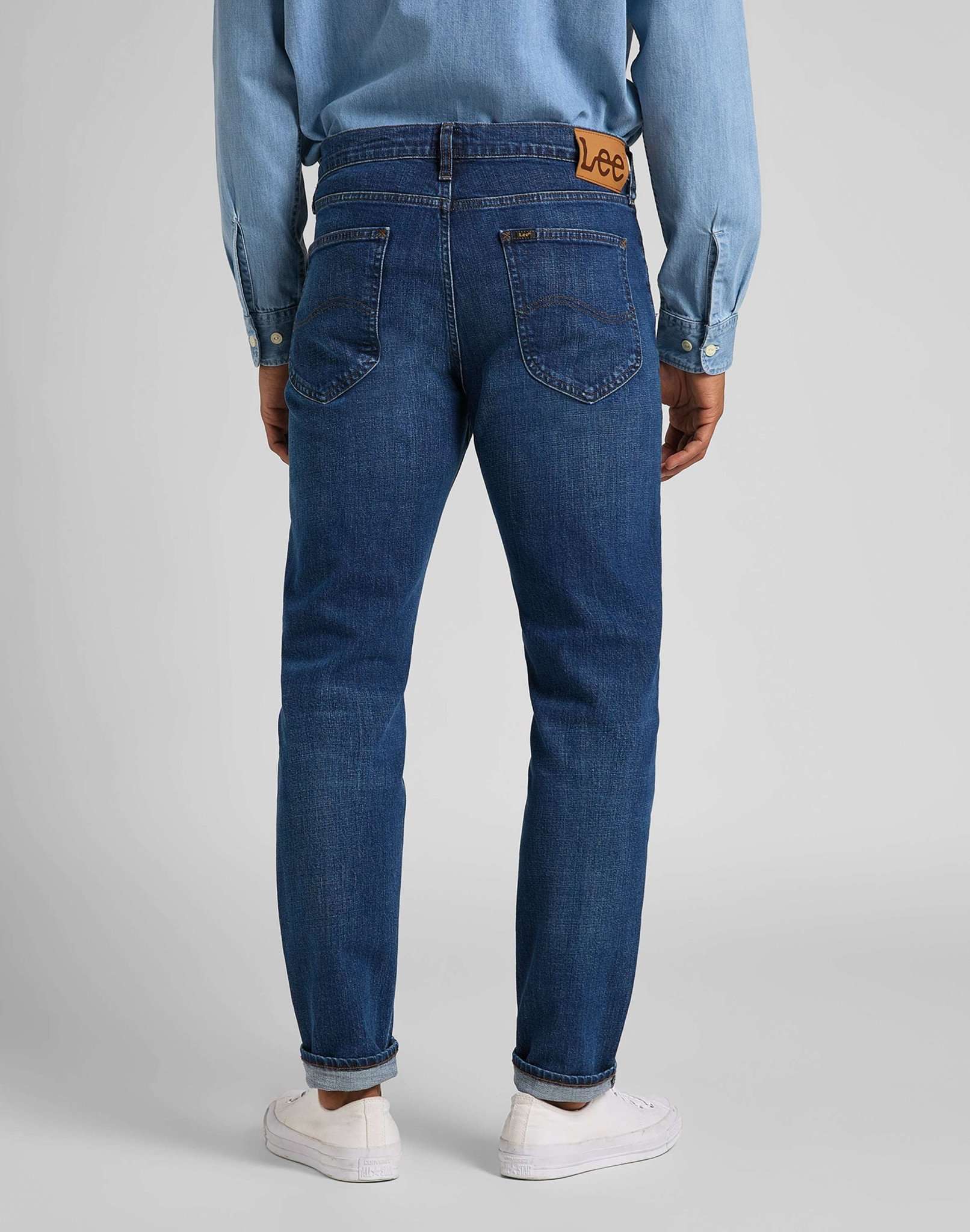 Austin in Mid Bluegrass Jeans Lee
