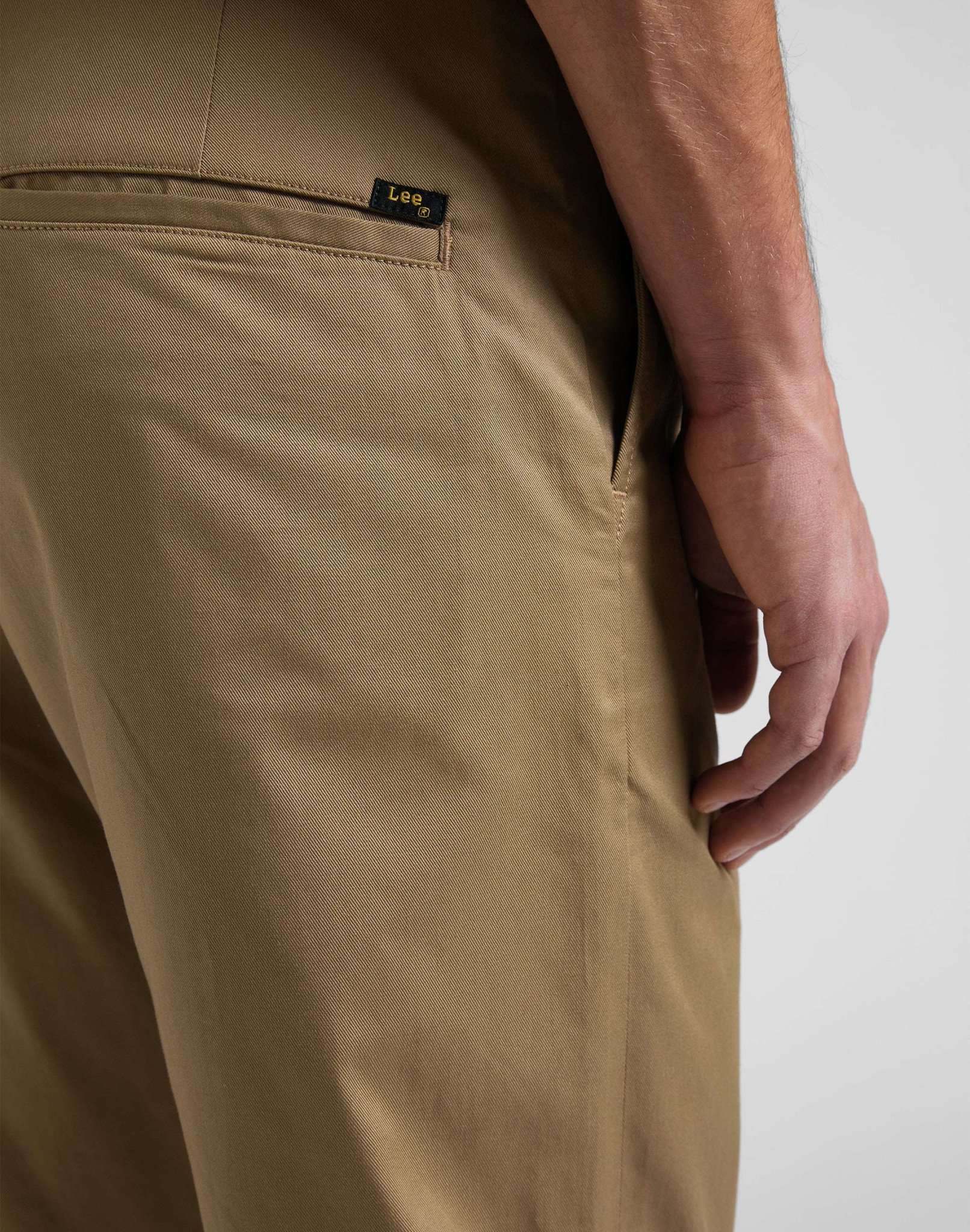 101 Chino in Dry Beige Pants Lee